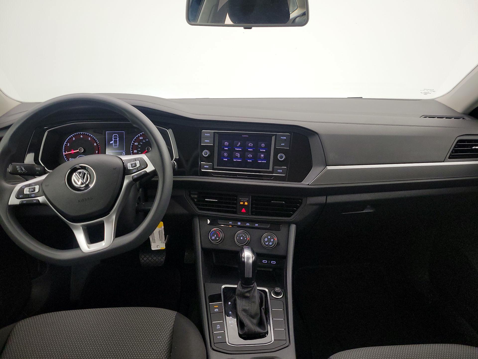 Thumbnail: 2021 Volkswagen Jetta - 9