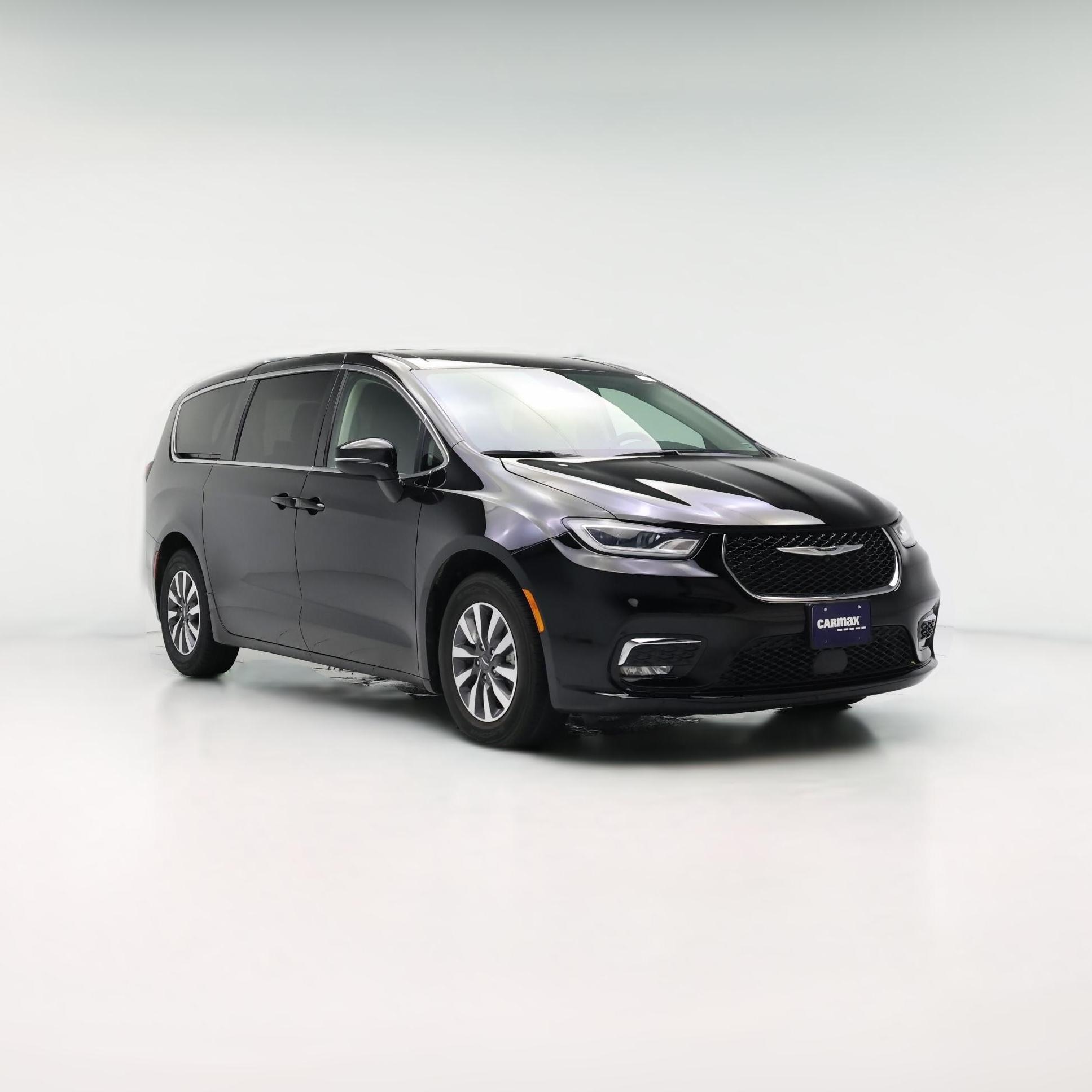 Thumbnail: 2024 Chrysler Pacifica - 1