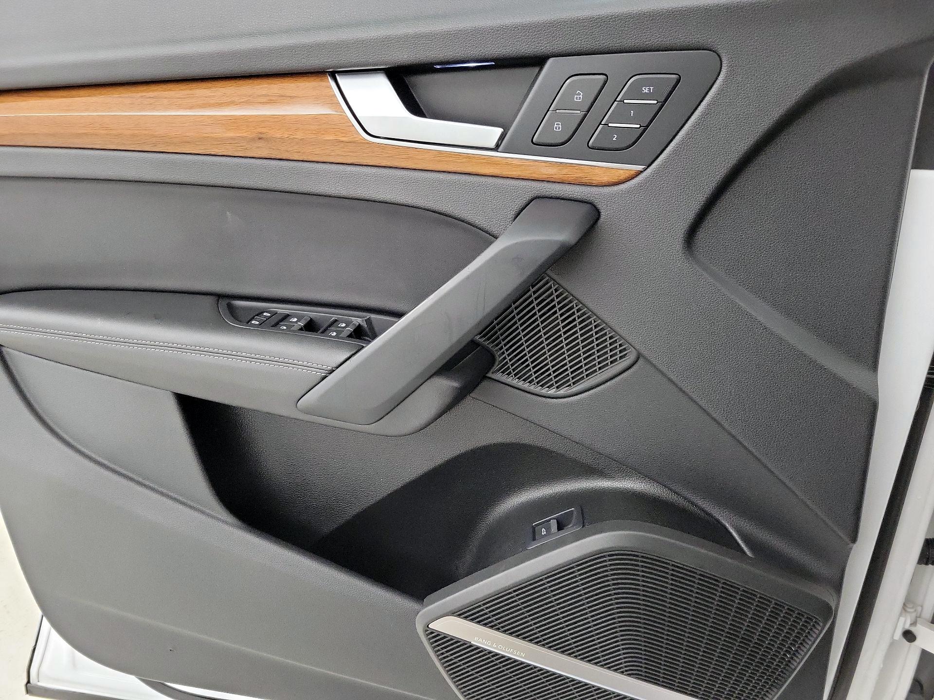Thumbnail: 2023 Audi Q5 - 12