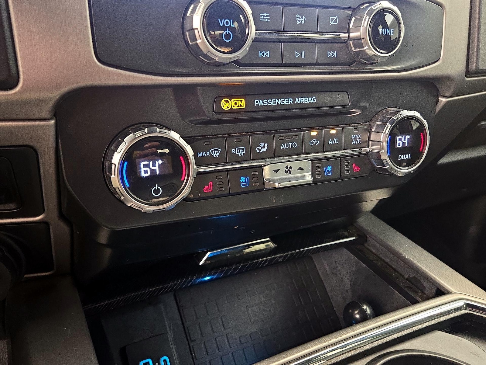 2022 Ford F-250 Super Duty Platinum - Photo 18