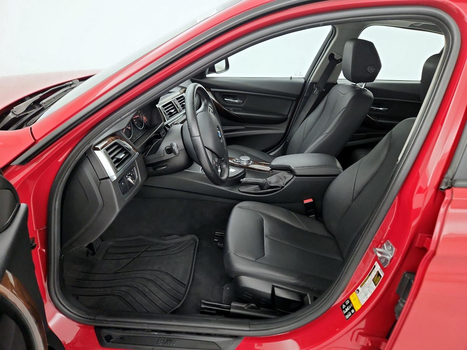 2016 BMW 3 Series 320i - Photo 12