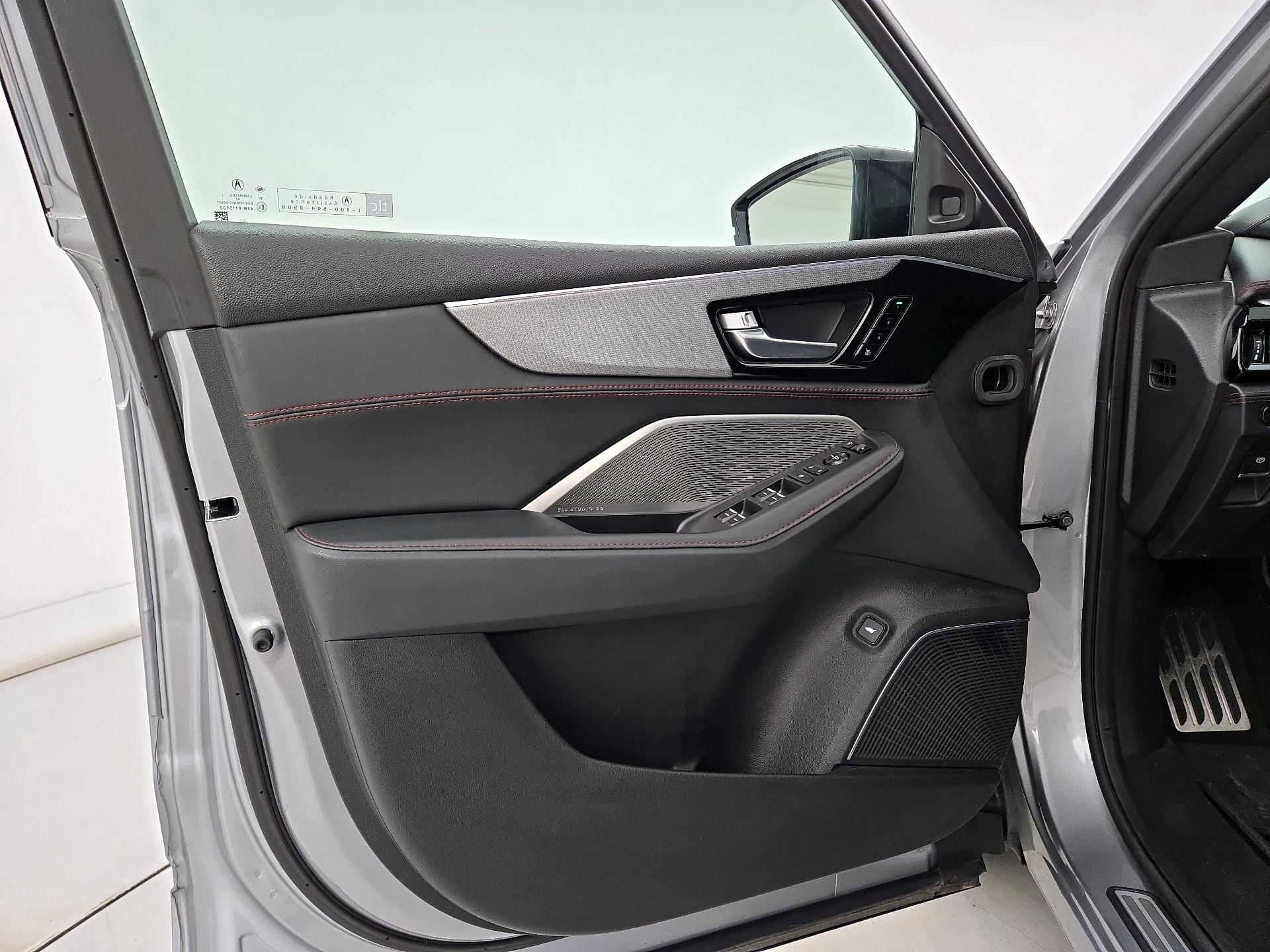 Thumbnail: 2023 Acura MDX - 12