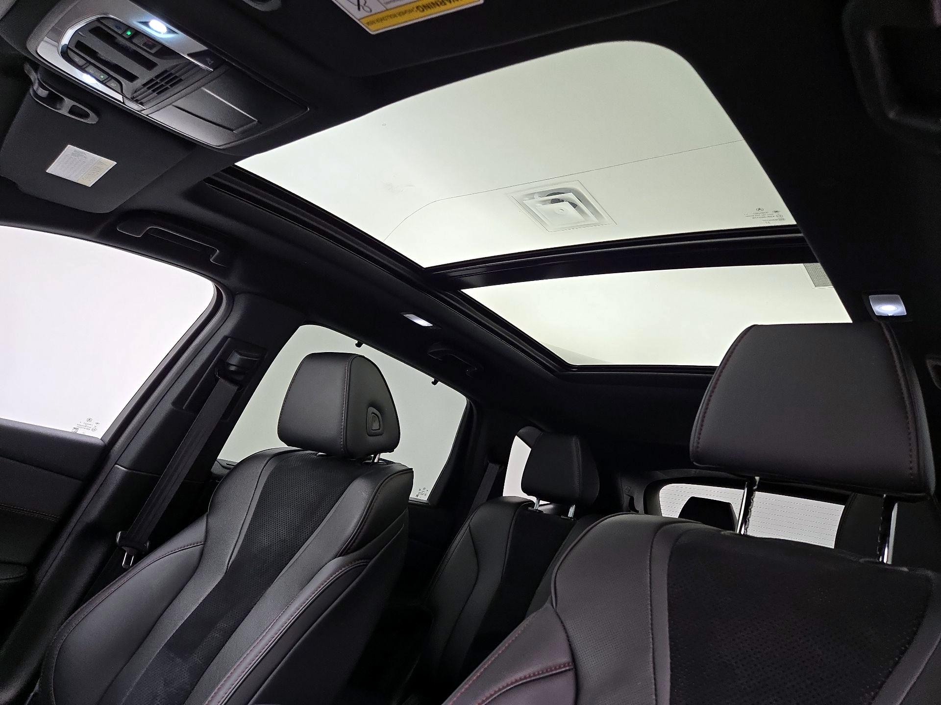 Thumbnail: 2023 Acura MDX - 20
