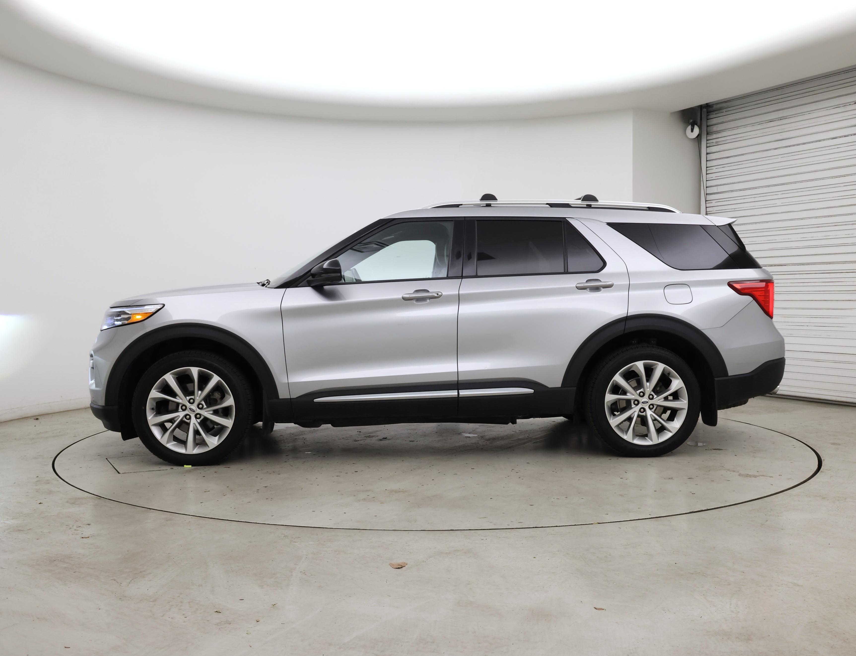 Thumbnail: 2022 Ford Explorer - 3
