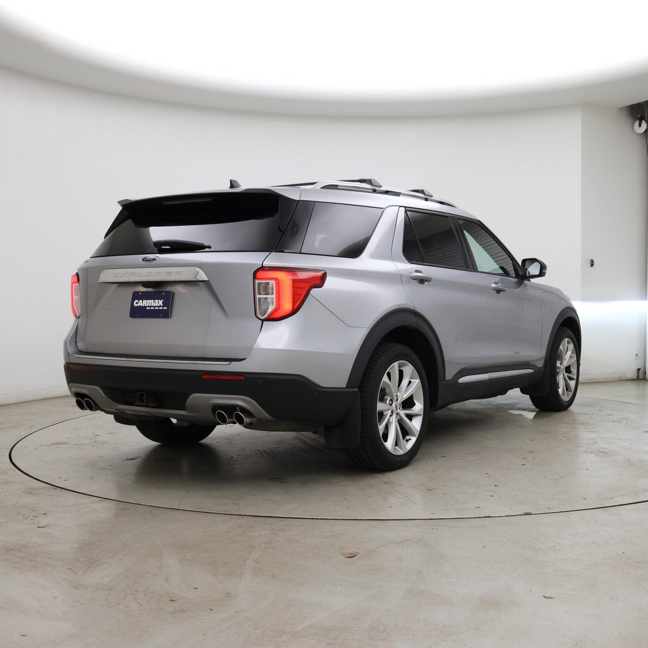 Thumbnail: 2022 Ford Explorer - 8