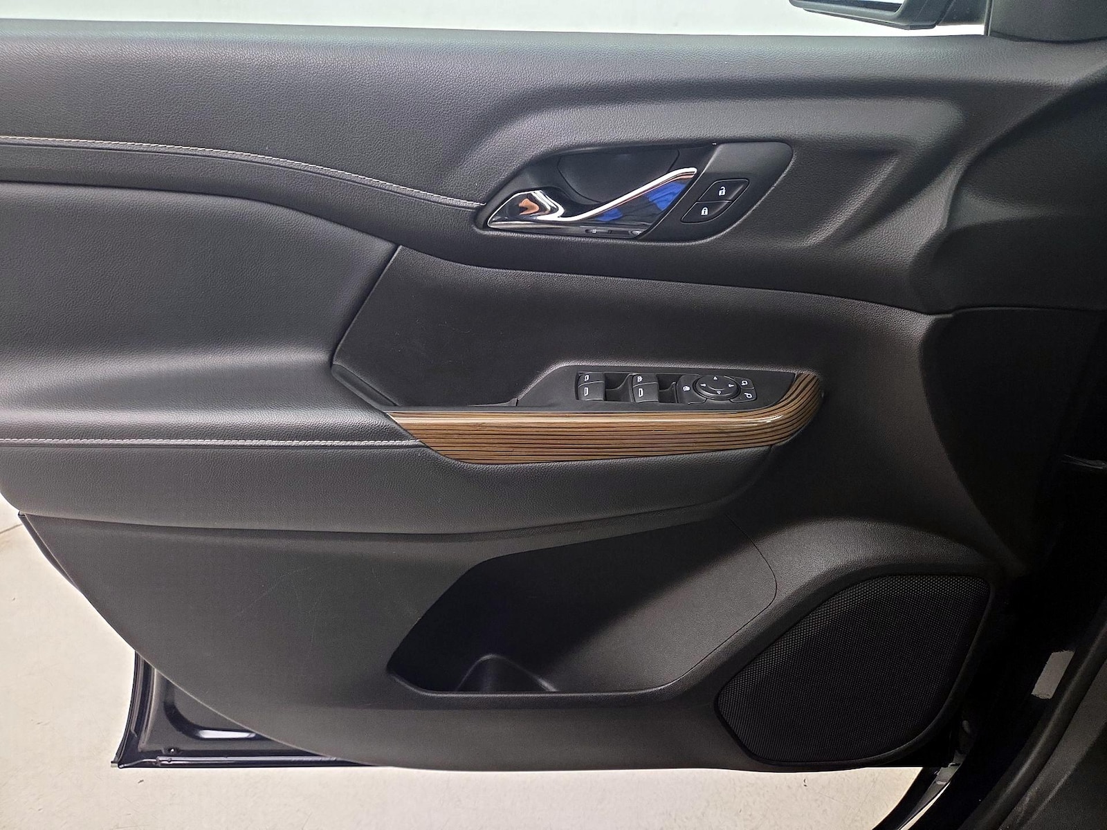 2022 GMC Acadia SLE - Photo 13