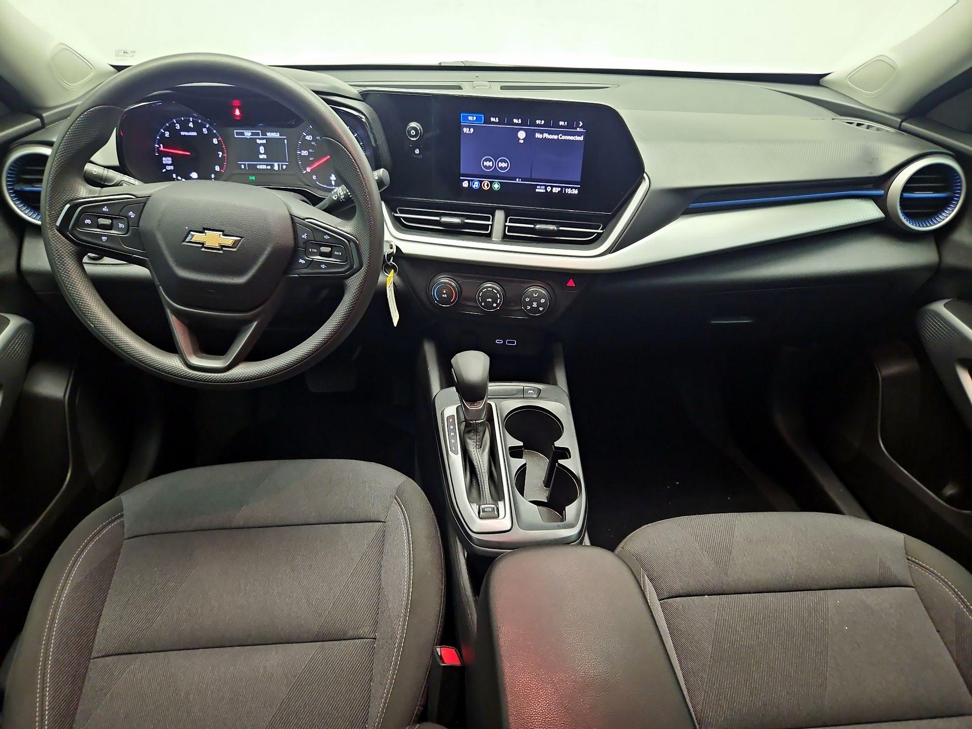 Thumbnail: 2025 Chevrolet Trax - 9