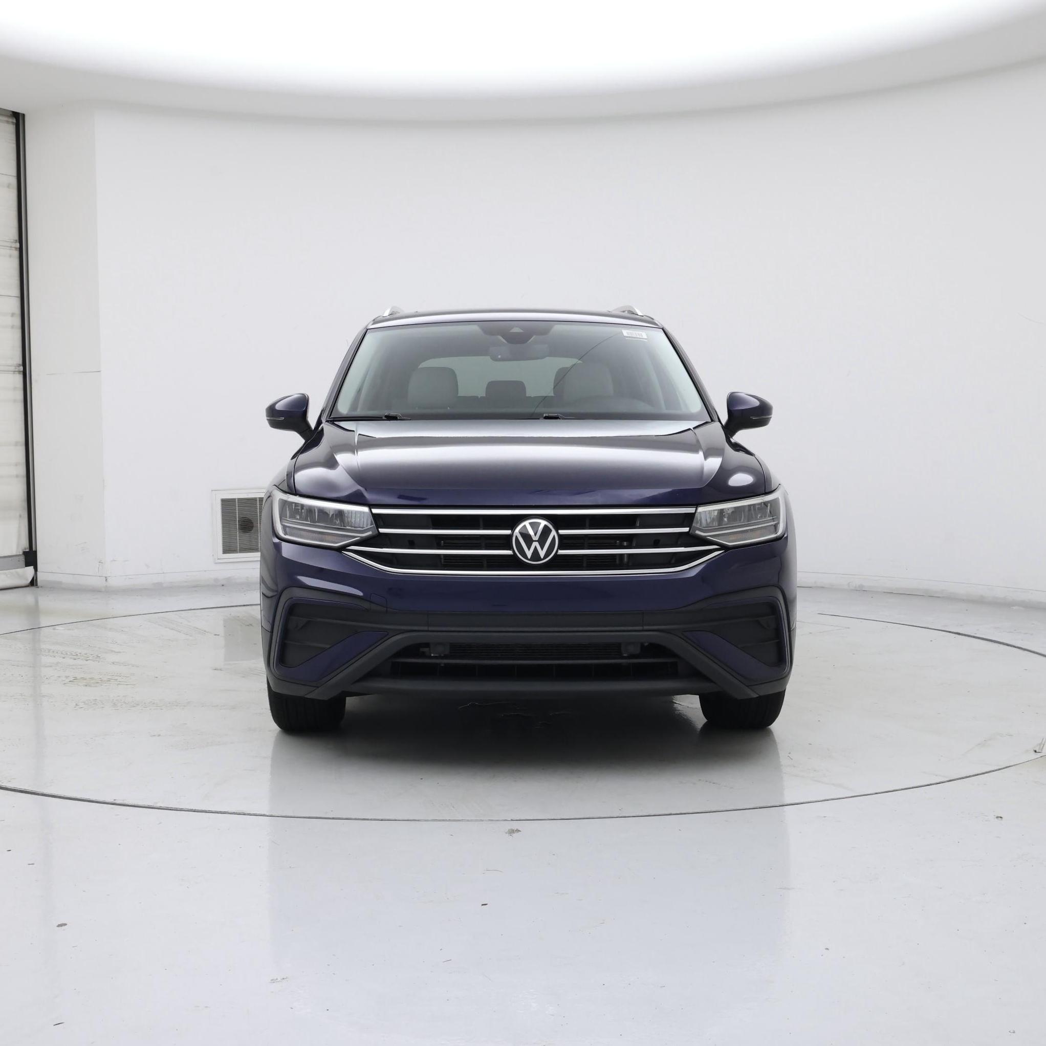 Thumbnail: 2023 Volkswagen Tiguan - 5
