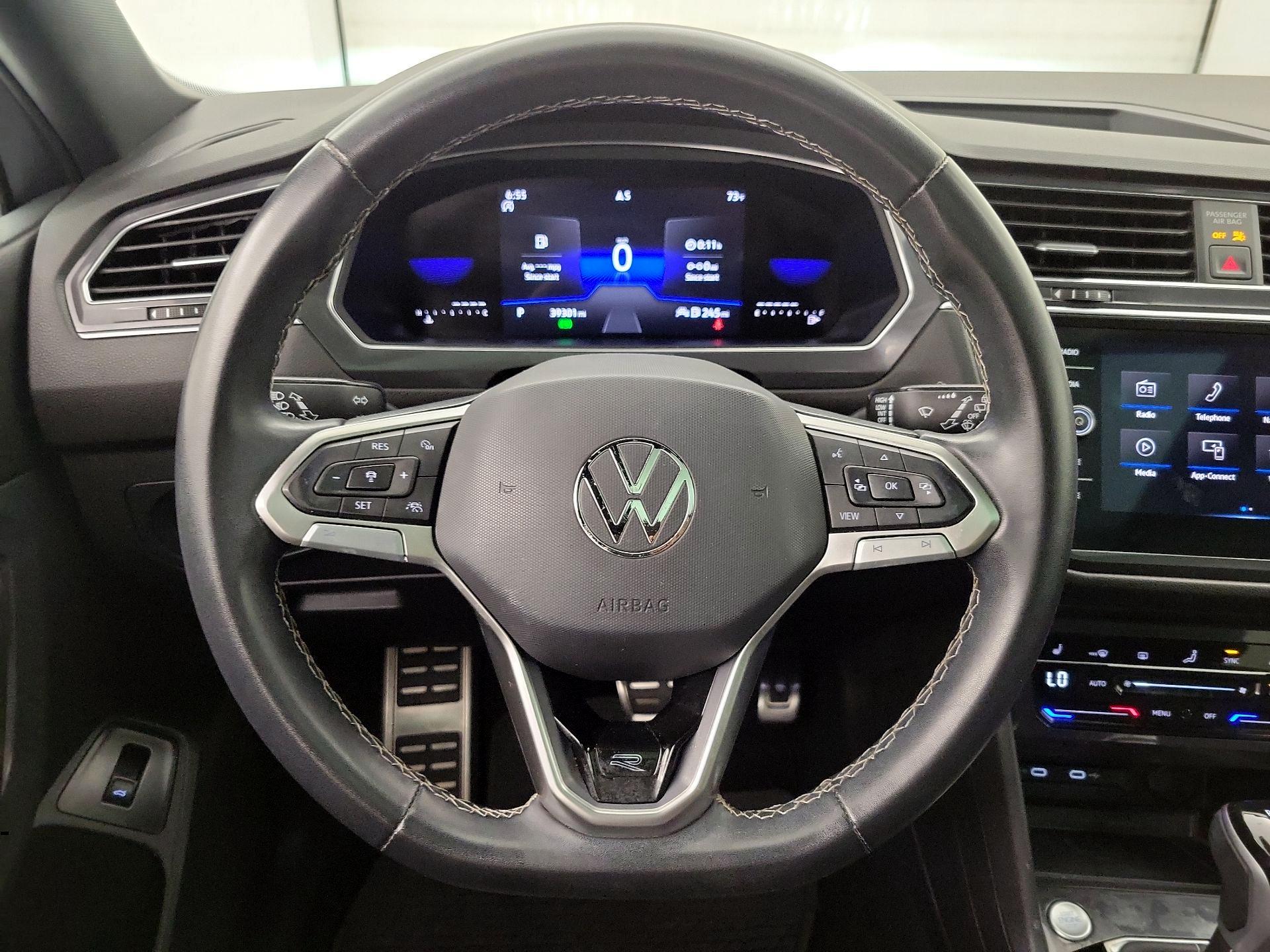 Thumbnail: 2023 Volkswagen Tiguan - 10