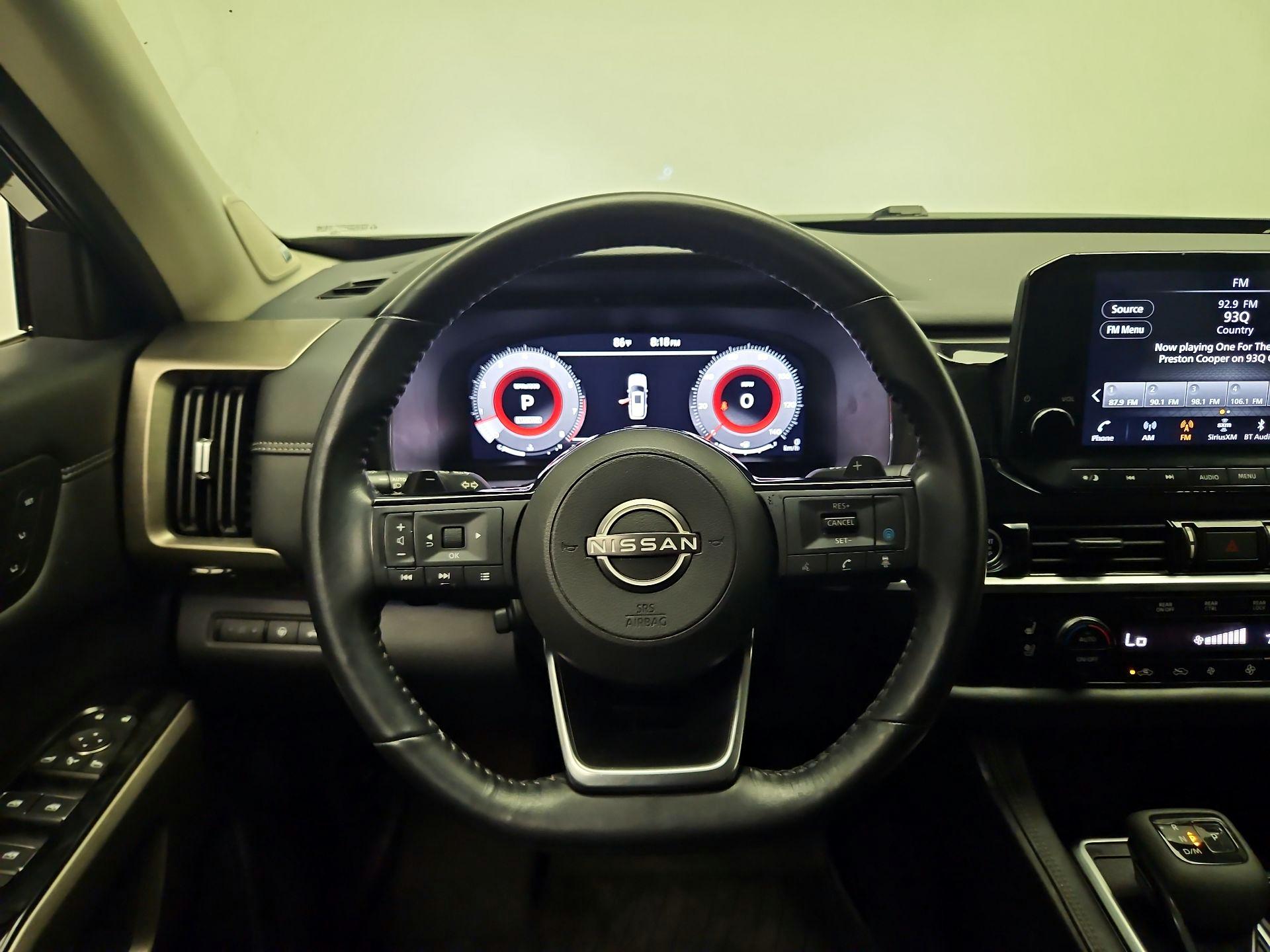 Thumbnail: 2023 Nissan Pathfinder - 10