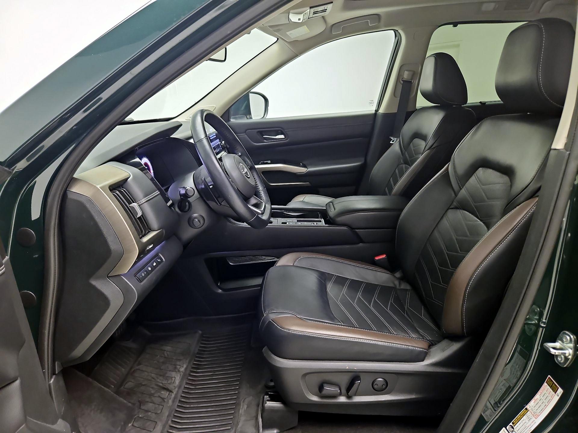Thumbnail: 2023 Nissan Pathfinder - 11