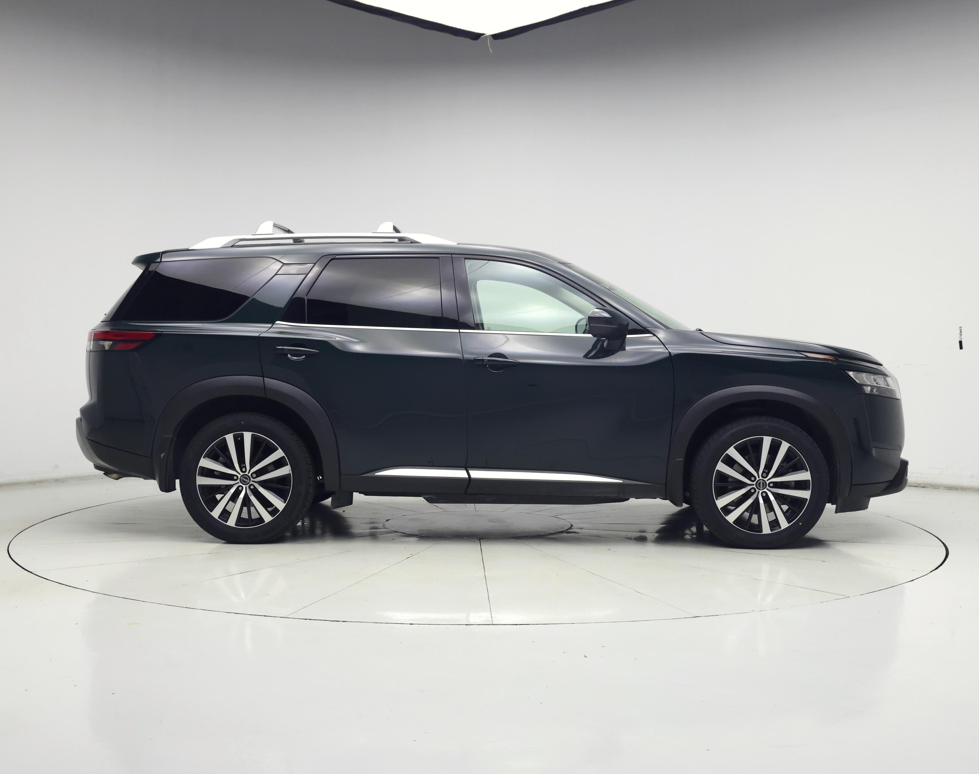 Thumbnail: 2023 Nissan Pathfinder - 7