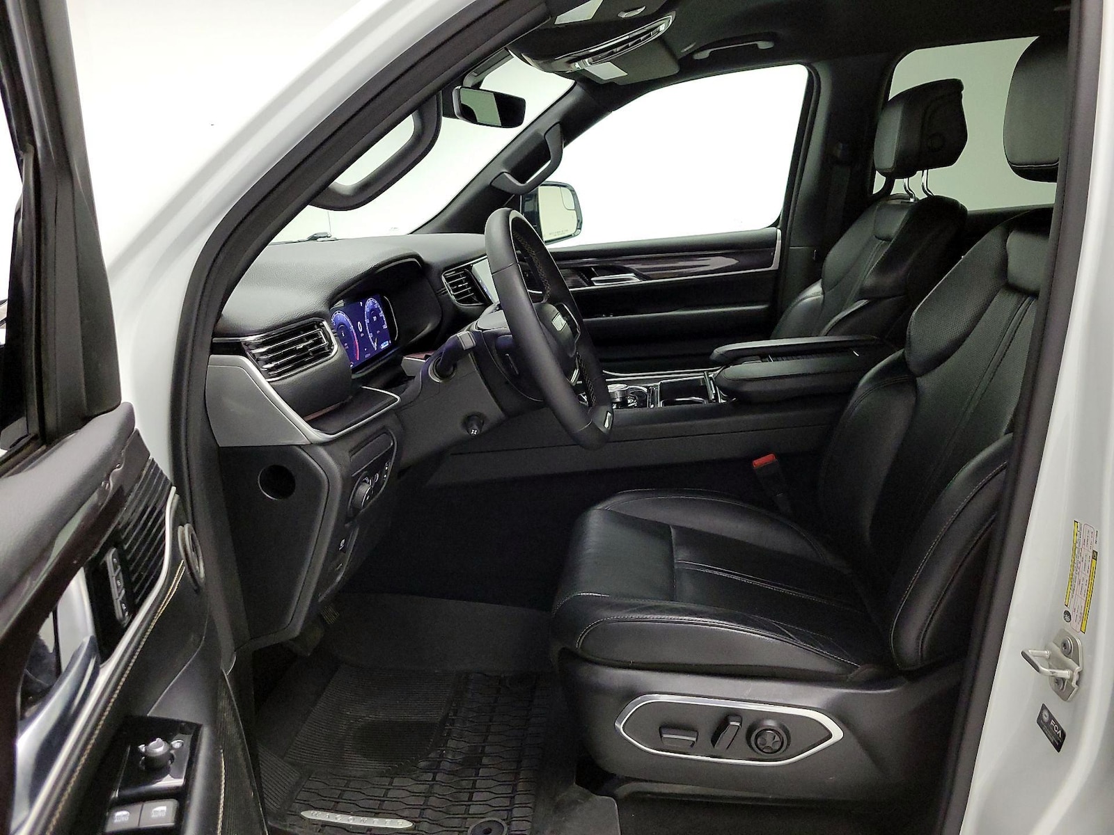 2024 Jeep Wagoneer Series I - Photo 12