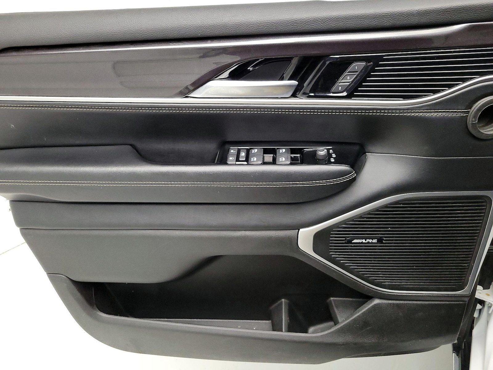 2024 Jeep Wagoneer Series I - Photo 13