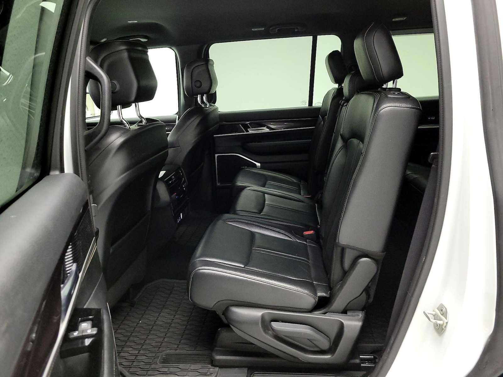 2024 Jeep Wagoneer Series I - Photo 20