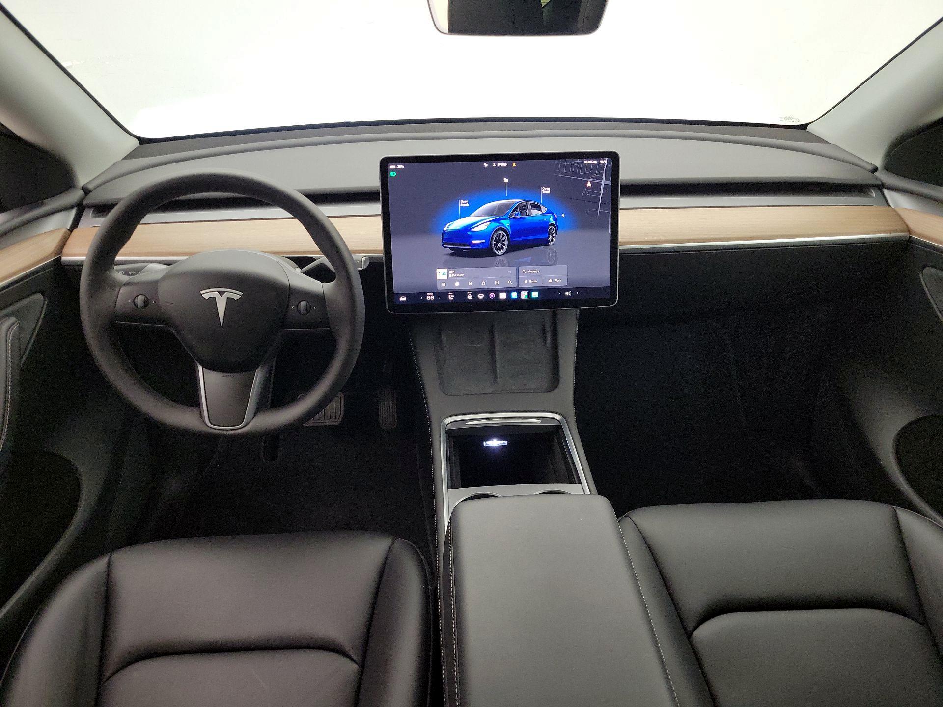 Thumbnail: 2025 Tesla Model Y - 9