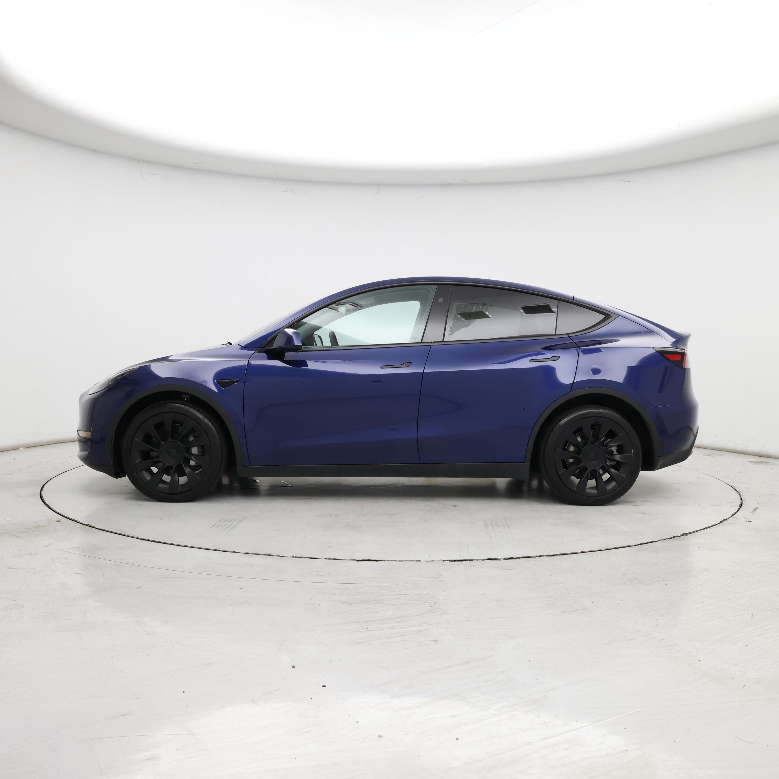 Thumbnail: 2025 Tesla Model Y - 3