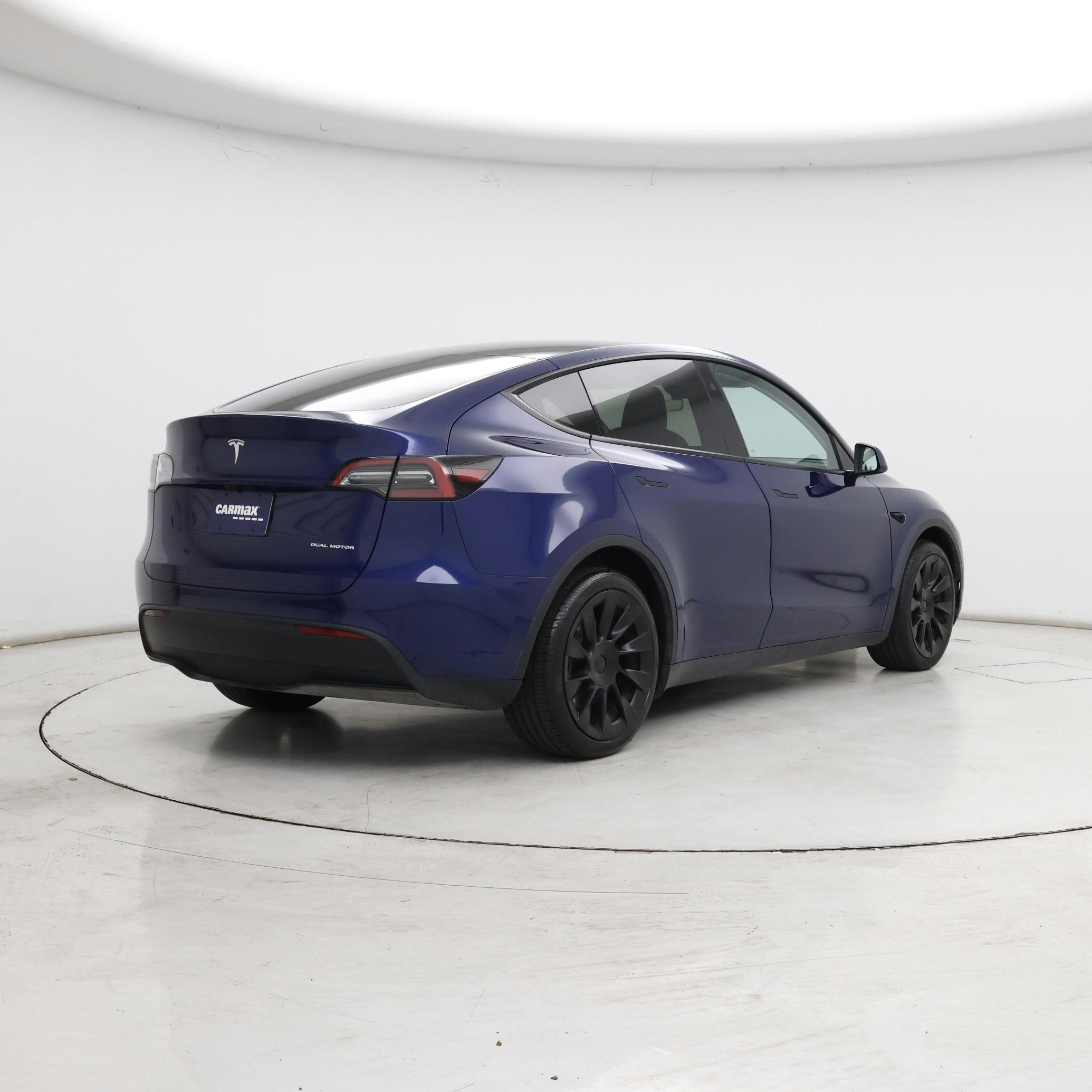 Thumbnail: 2025 Tesla Model Y - 8