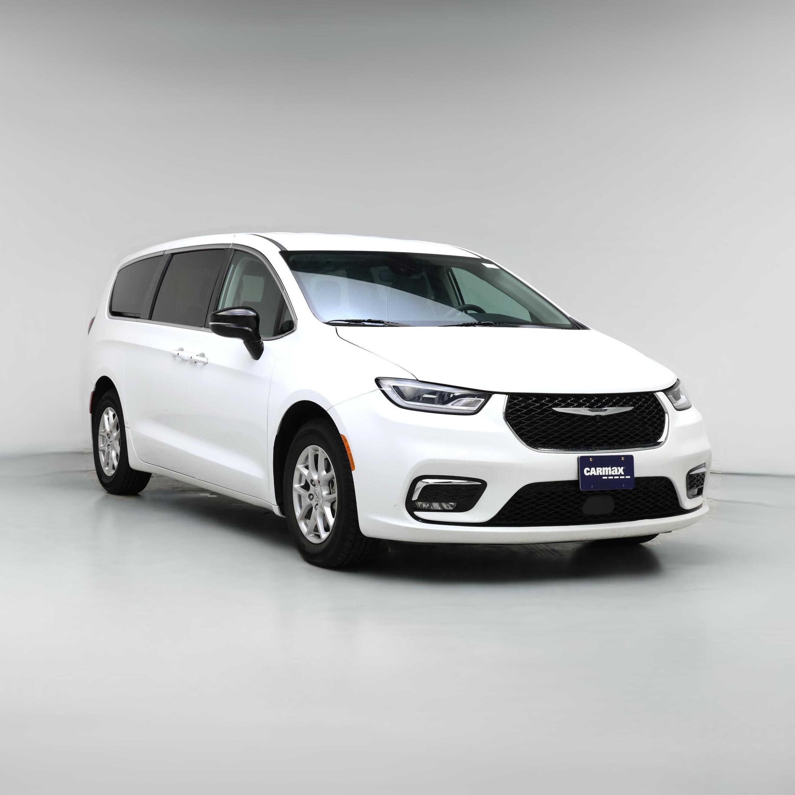 Thumbnail: 2024 Chrysler Pacifica - 1