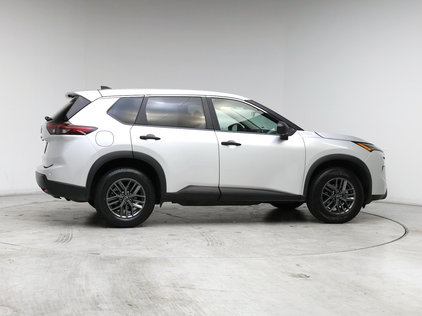 2024 Nissan Rogue S - Photo 8