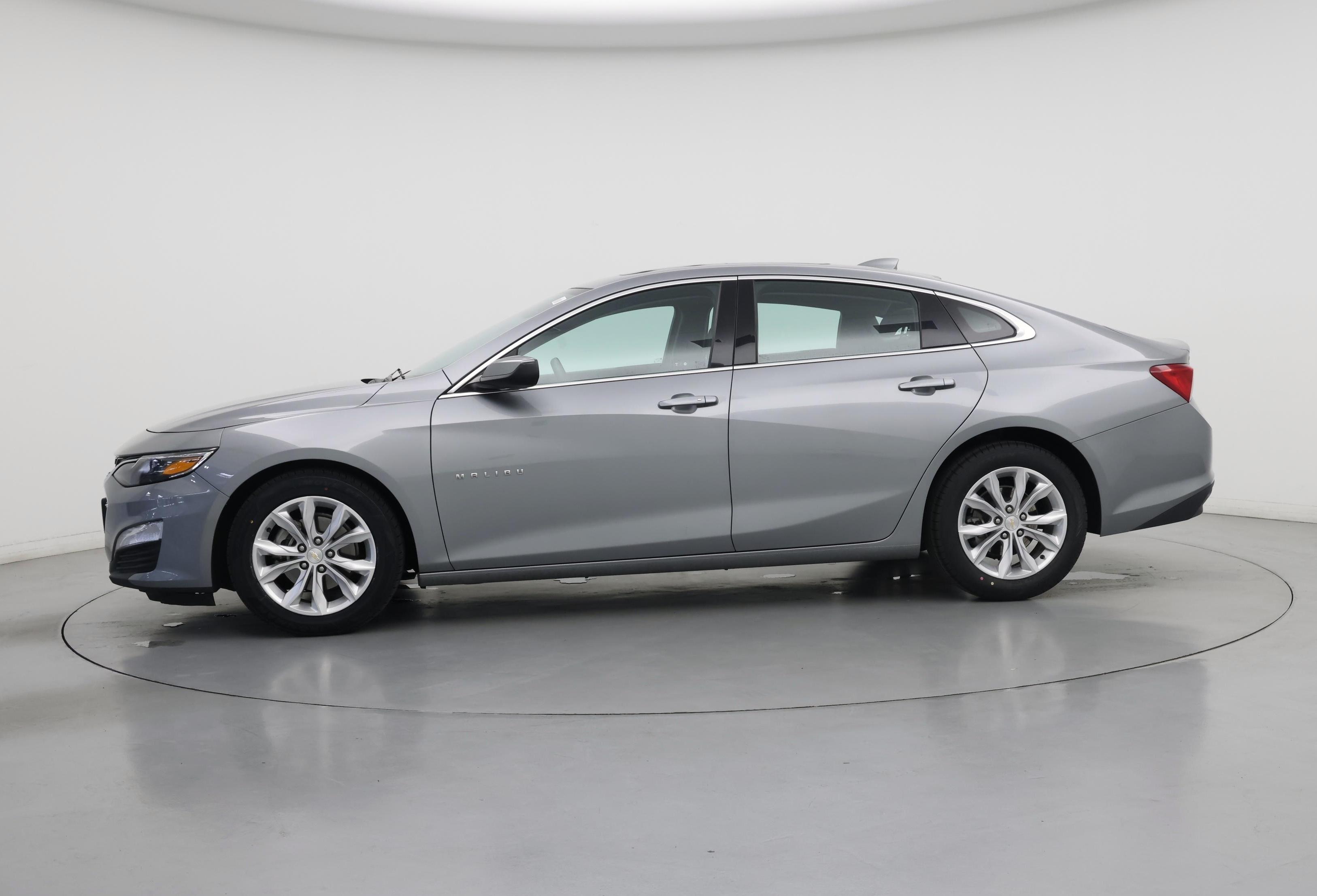 Thumbnail: 2023 Chevrolet Malibu - 3