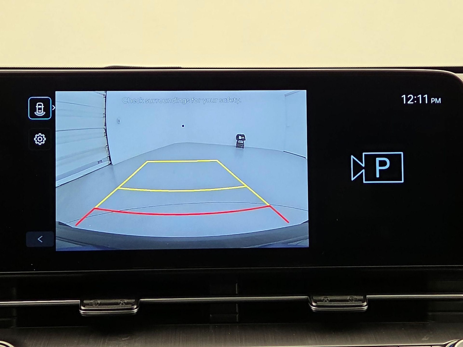 2025 Hyundai Kona SEL - Photo 16