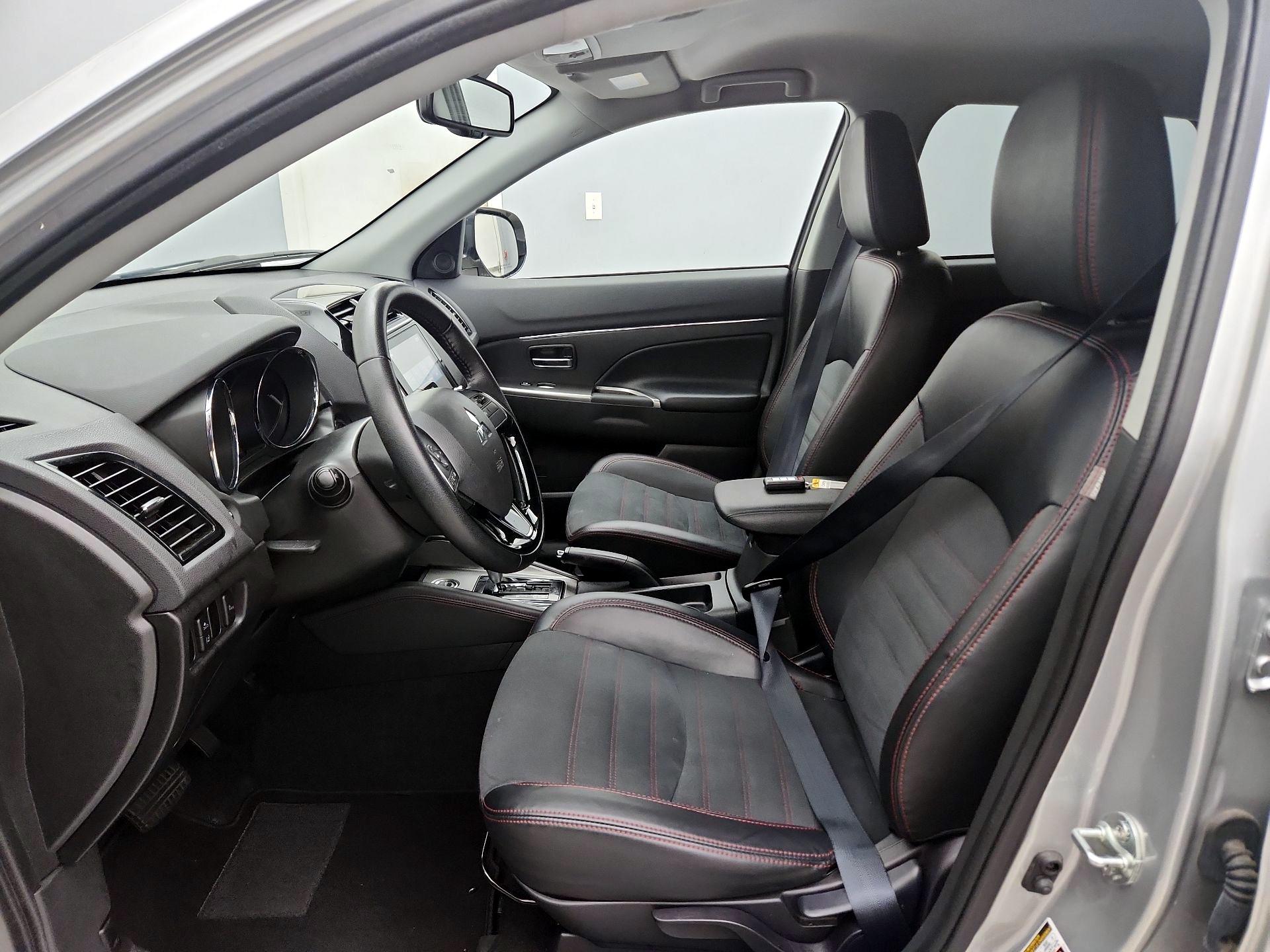 Thumbnail: 2024 Mitsubishi Outlander Sport - 11