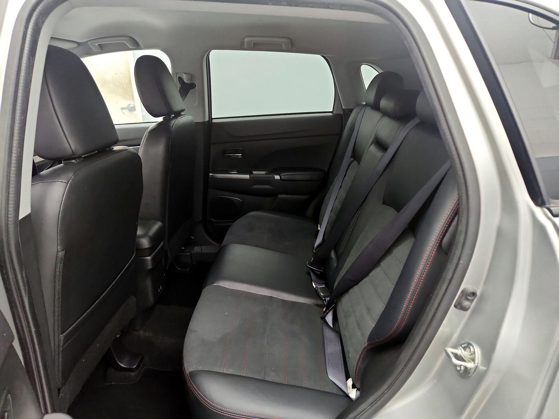 Thumbnail: 2024 Mitsubishi Outlander Sport - 19