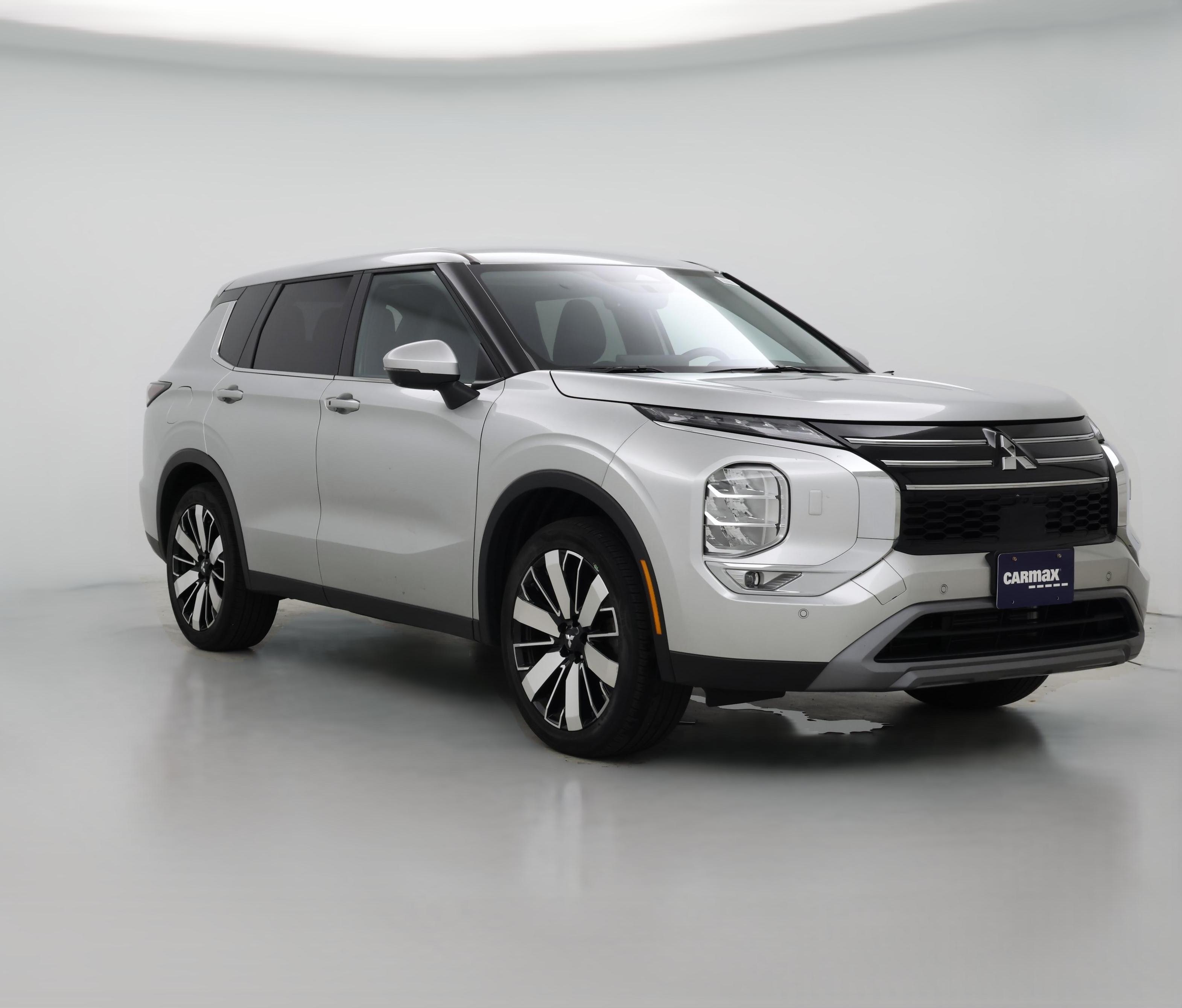 Thumbnail: 2025 Mitsubishi Outlander - 1