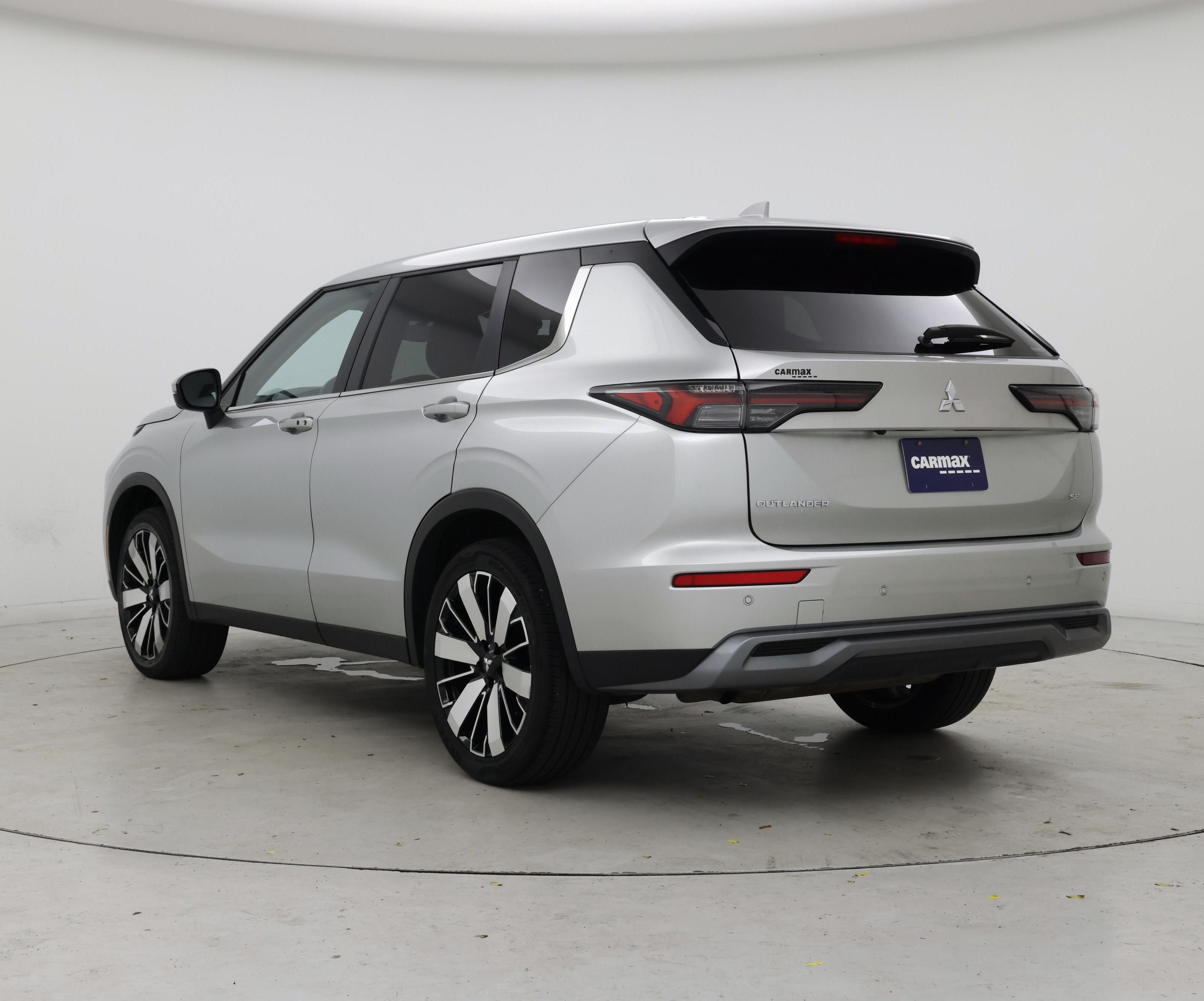 Thumbnail: 2025 Mitsubishi Outlander - 2