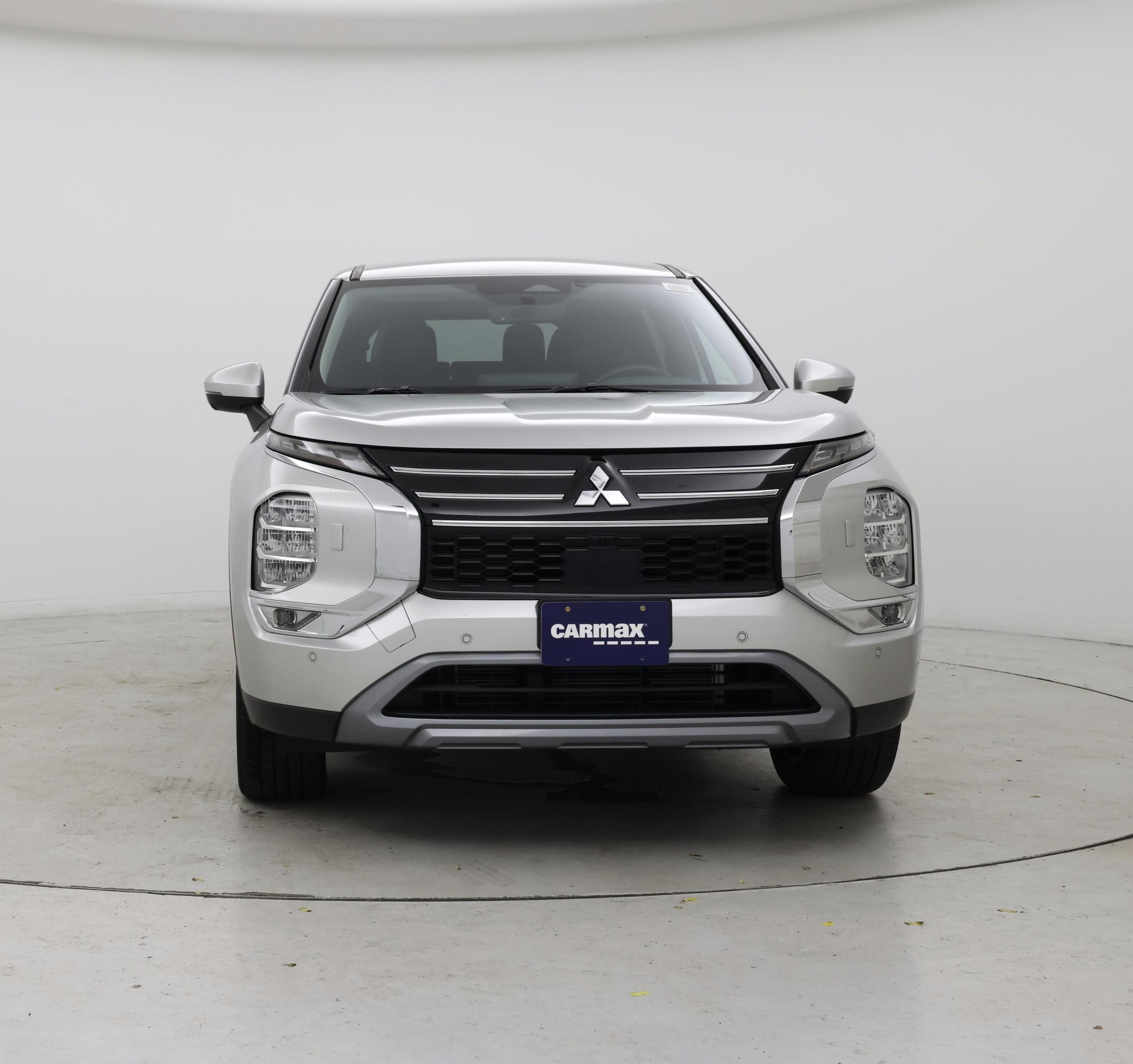 Thumbnail: 2025 Mitsubishi Outlander - 5