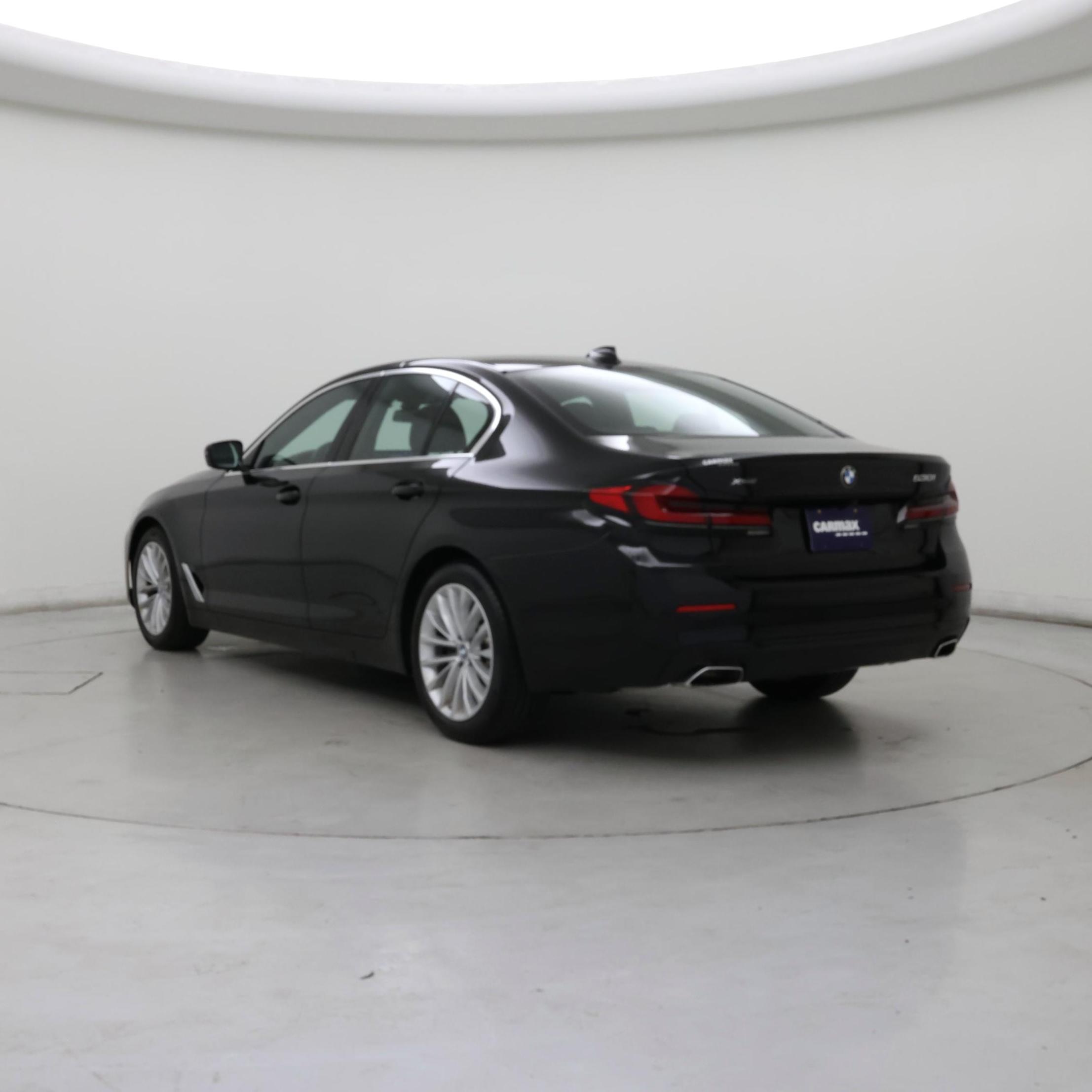Thumbnail: 2021 BMW 5 Series - 2