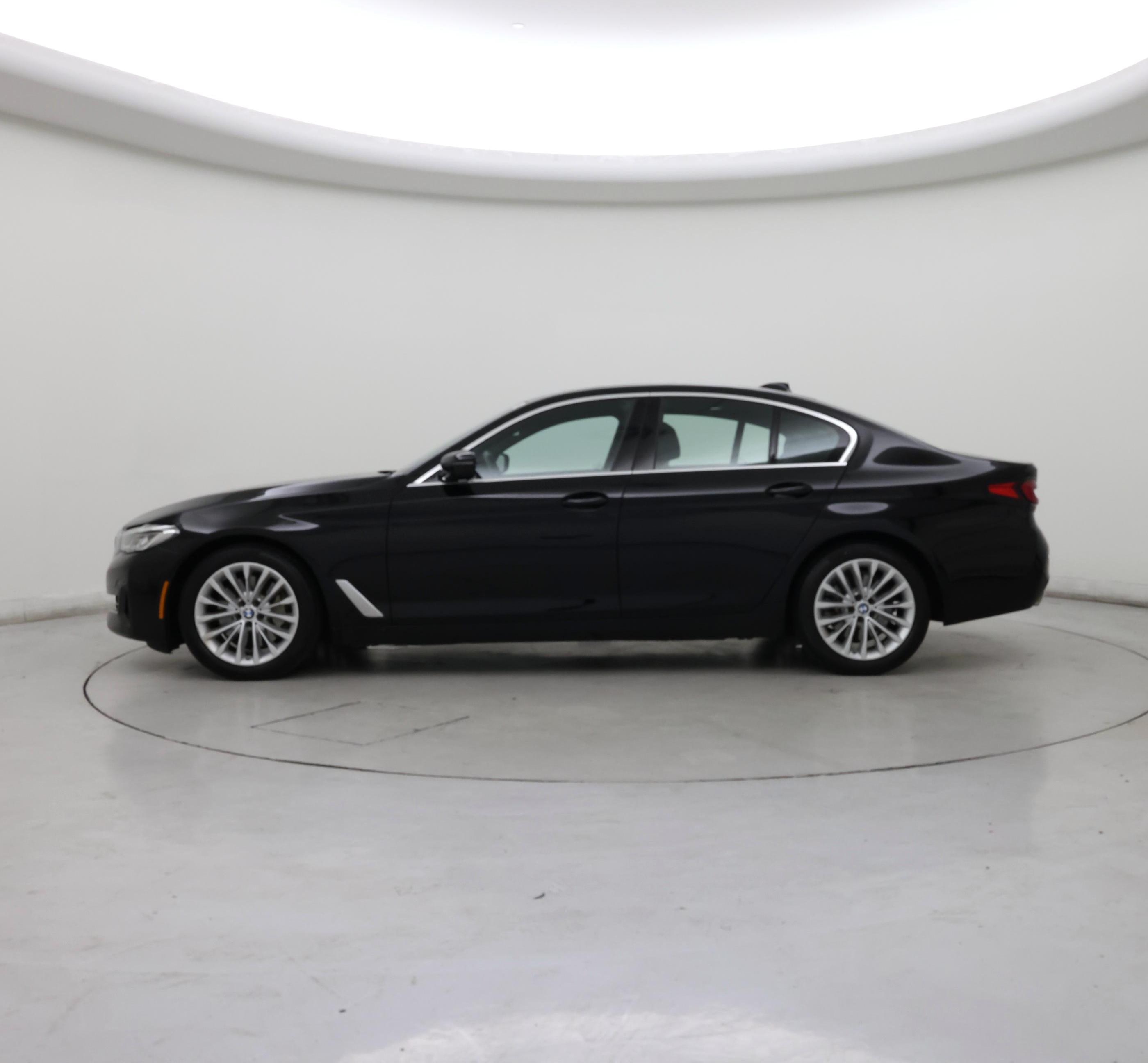 Thumbnail: 2021 BMW 5 Series - 3