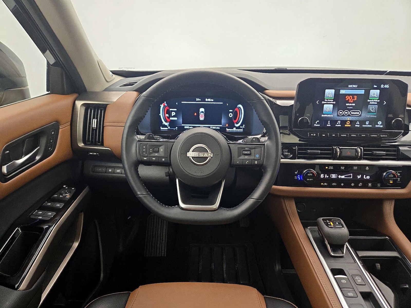 2025 Nissan Pathfinder Platinum - Photo 11