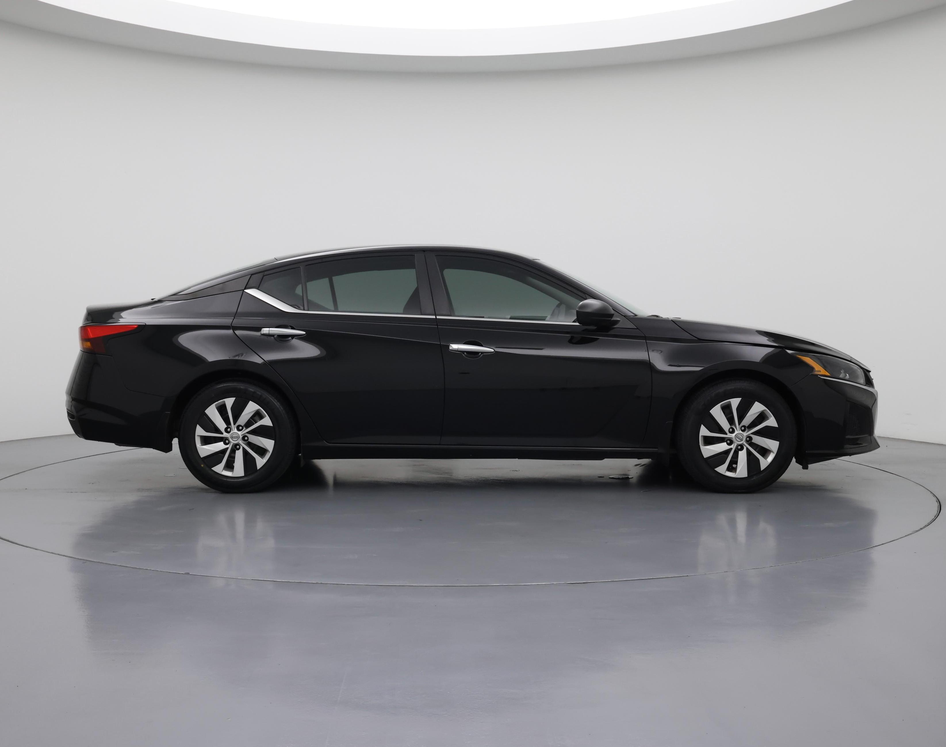 Thumbnail: 2024 Nissan Altima - 7