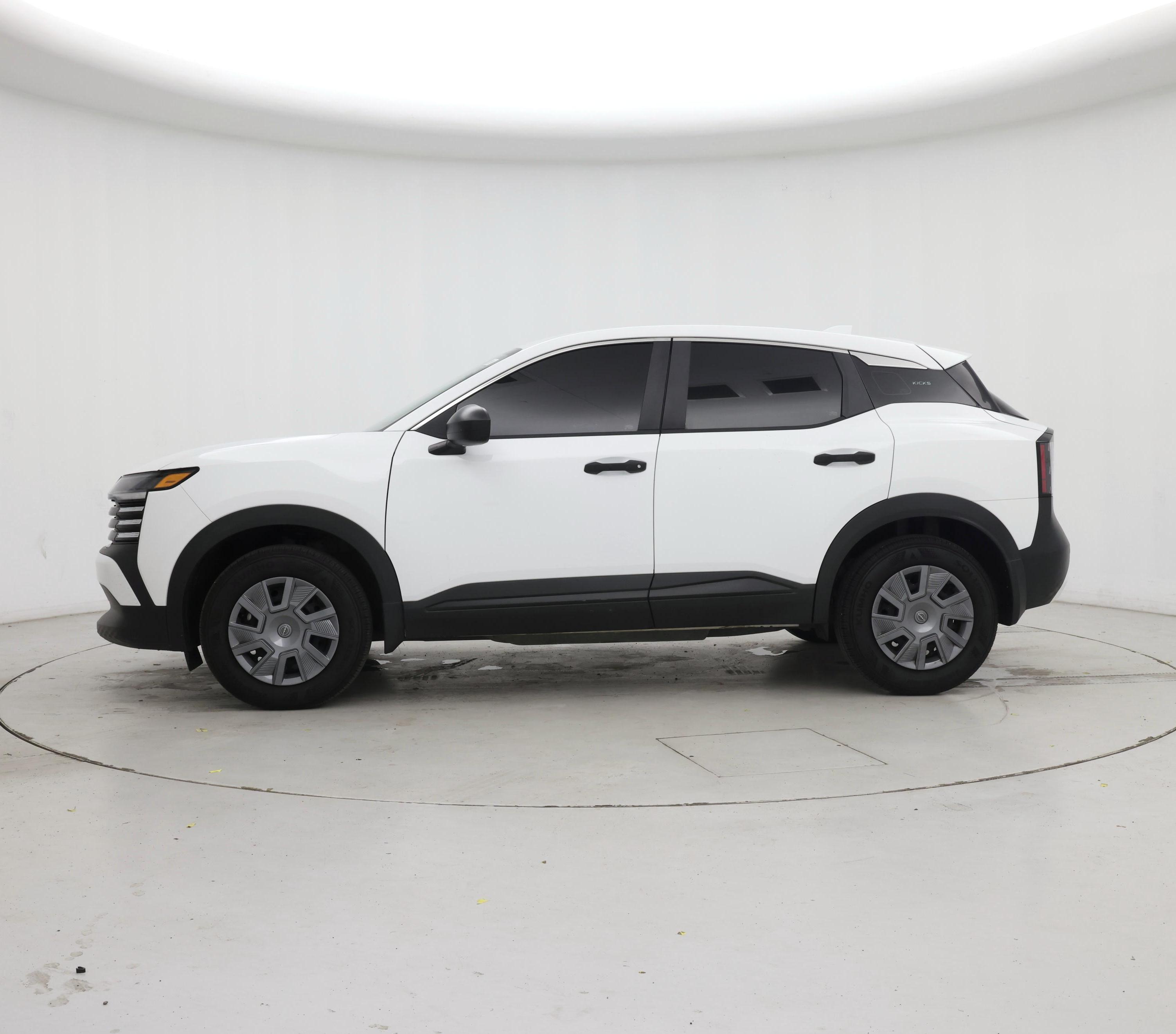 Thumbnail: 2025 Nissan Kicks - 3
