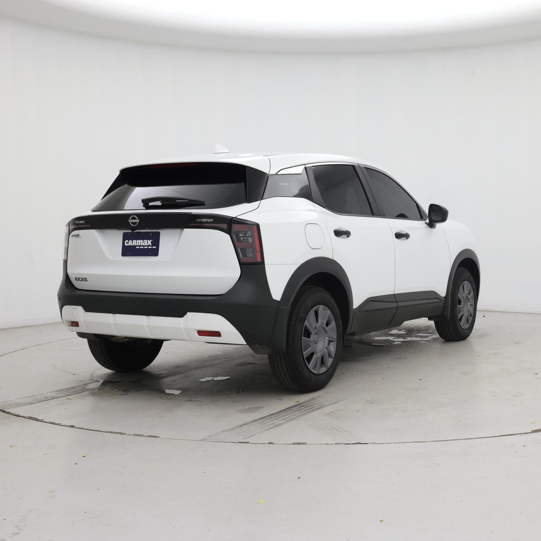 Thumbnail: 2025 Nissan Kicks - 8