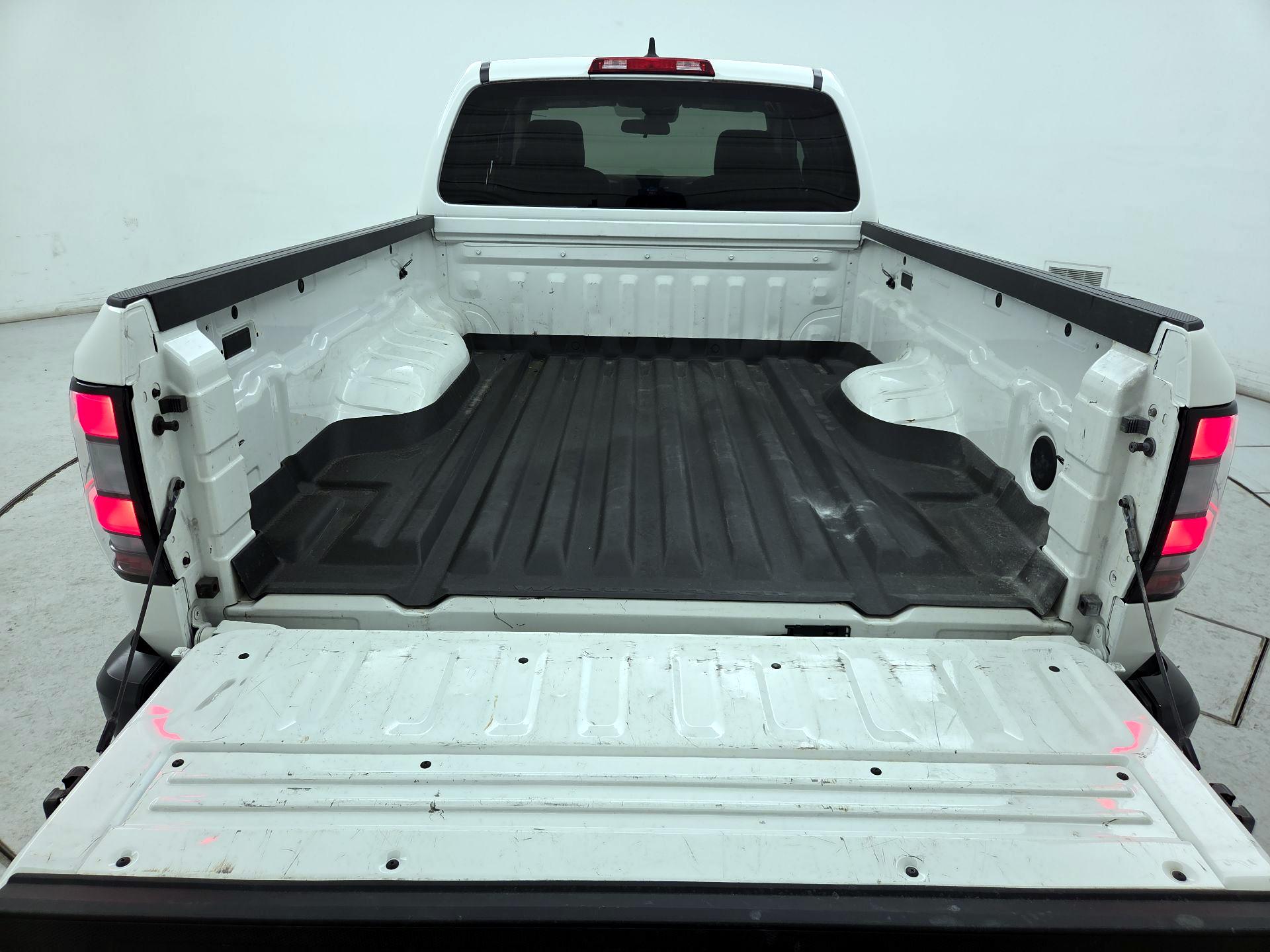 Thumbnail: 2024 Nissan Frontier - 20