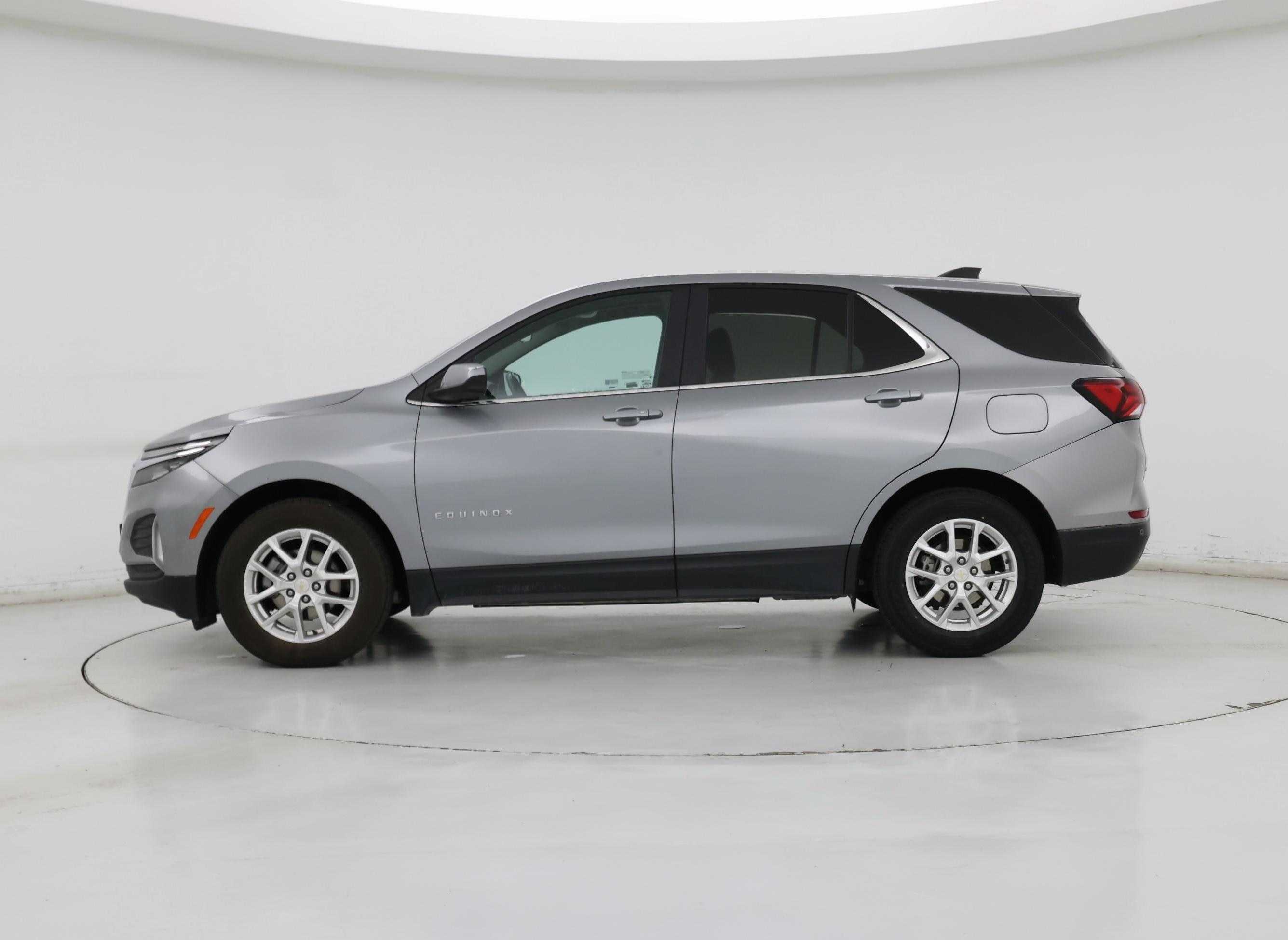 Thumbnail: 2024 Chevrolet Equinox - 3