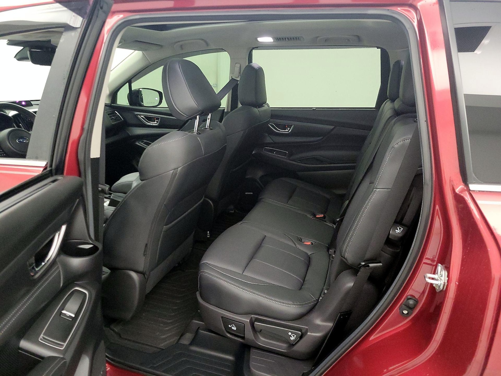 2025 Subaru Ascent Limited - Photo 22
