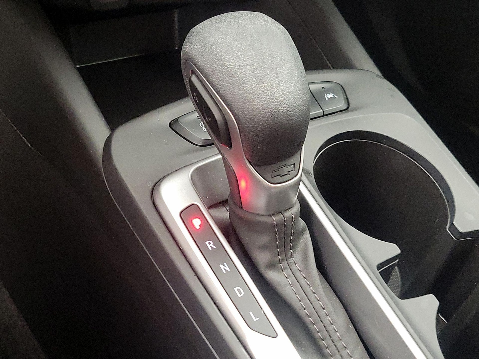 2025 Chevrolet Trax LS - Photo 18