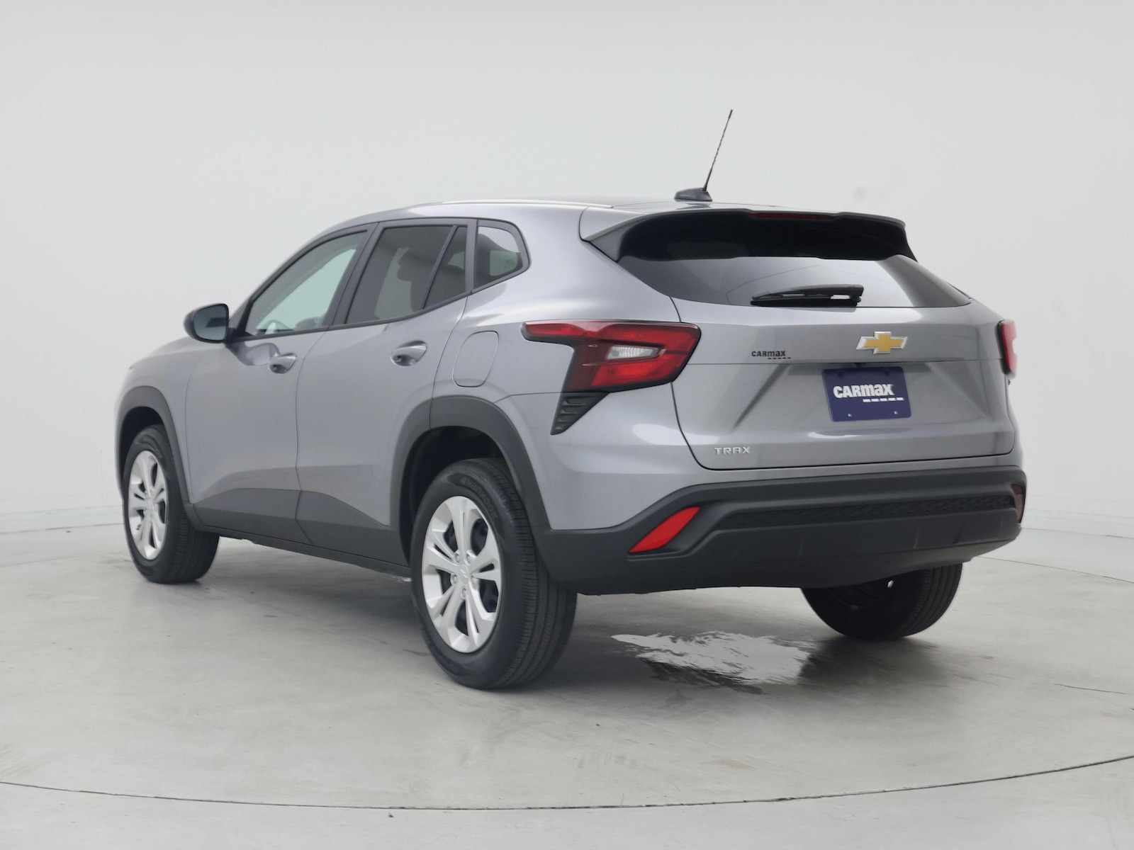 2025 Chevrolet Trax LS - Photo 3