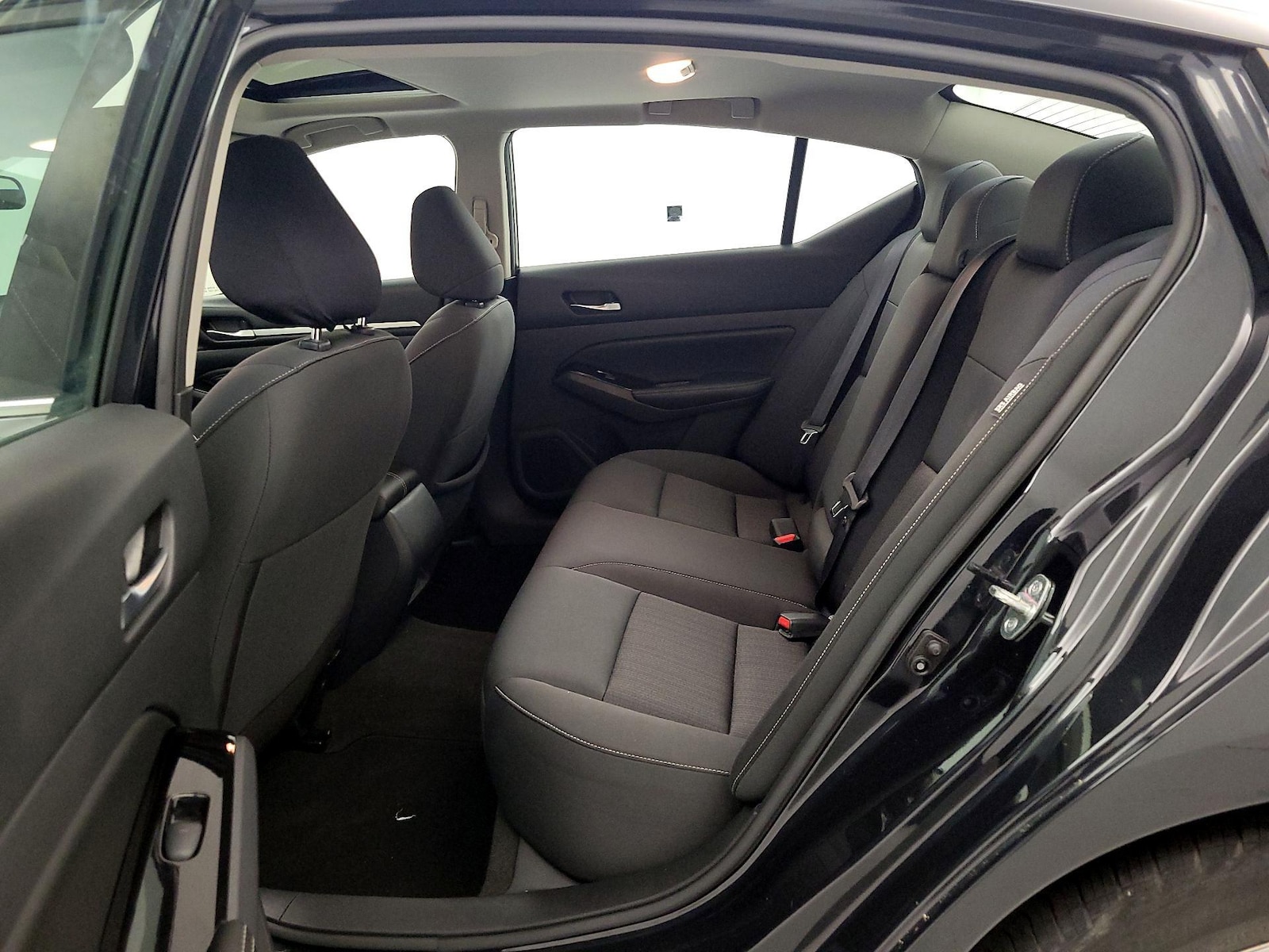 2022 Nissan Altima SV - Photo 19