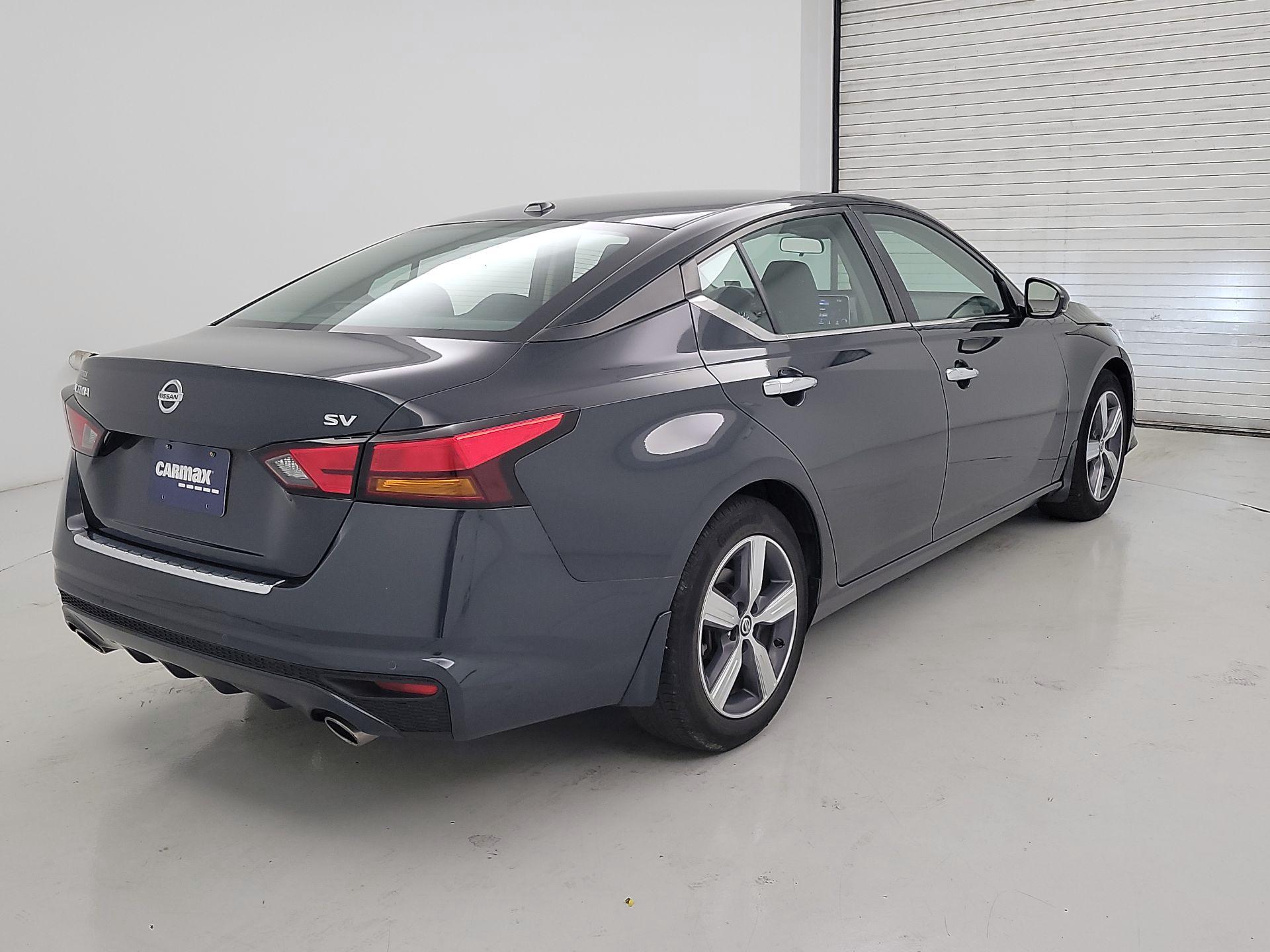 Thumbnail: 2022 Nissan Altima - 5