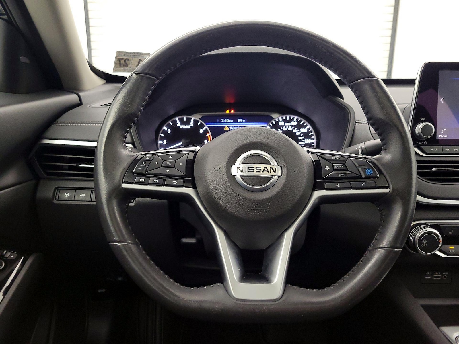 2022 Nissan Altima SV - Photo 9
