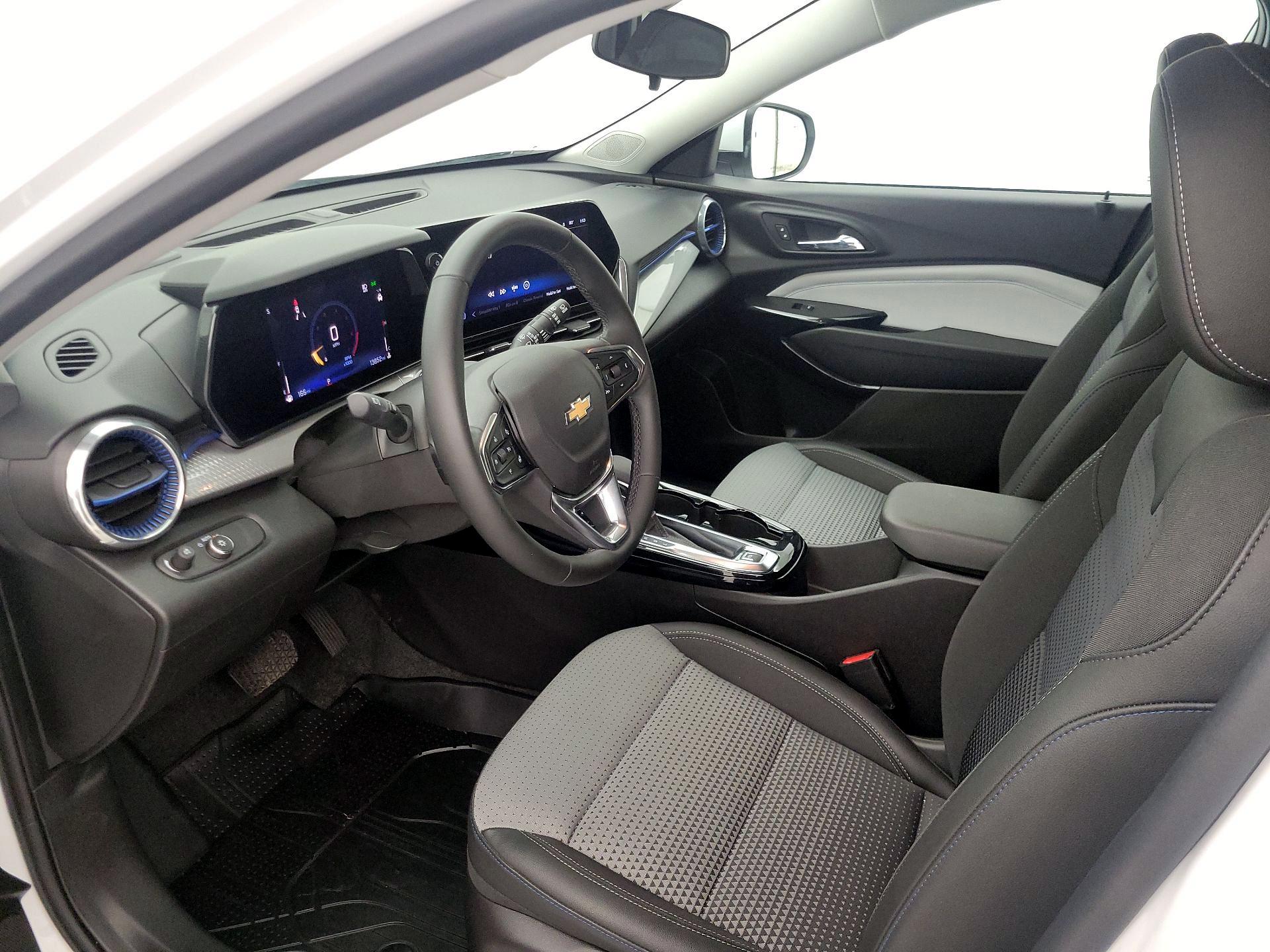 Thumbnail: 2025 Chevrolet Trax - 11