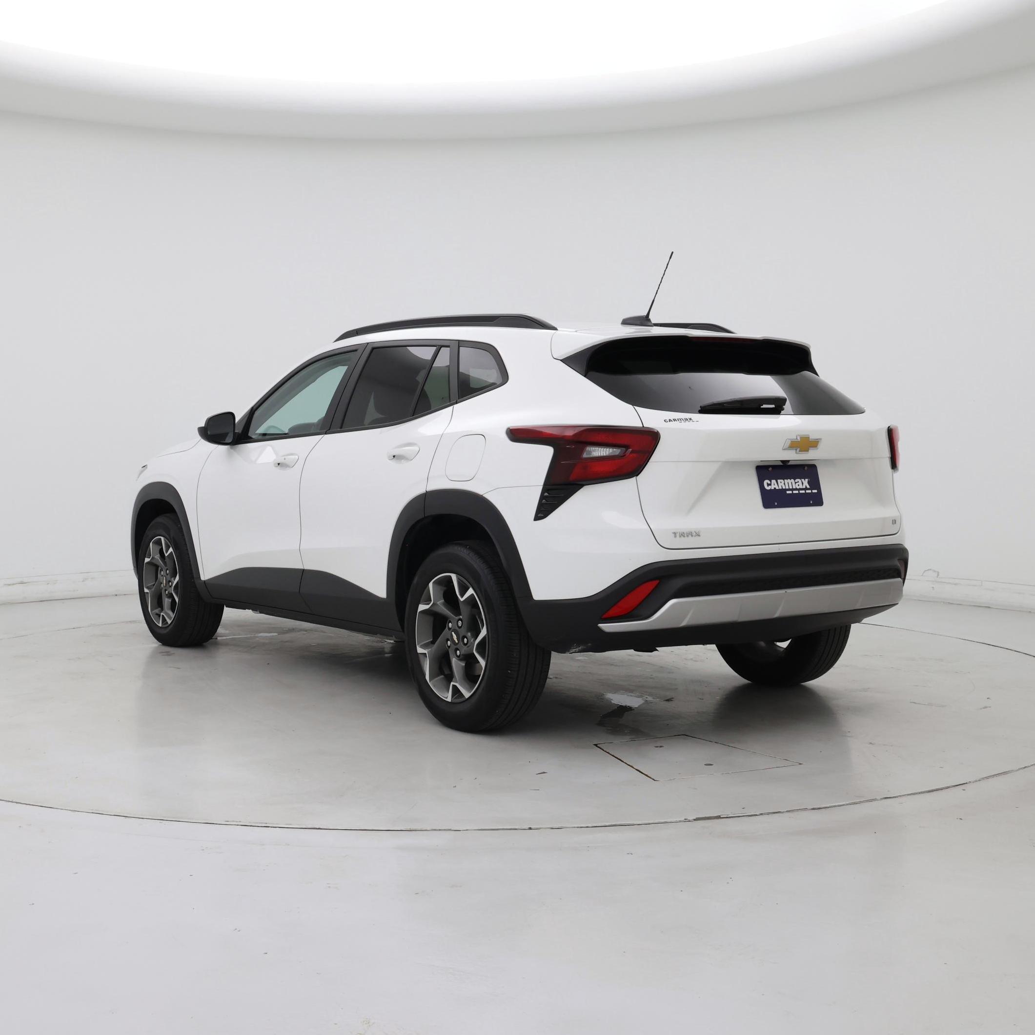 Thumbnail: 2025 Chevrolet Trax - 2