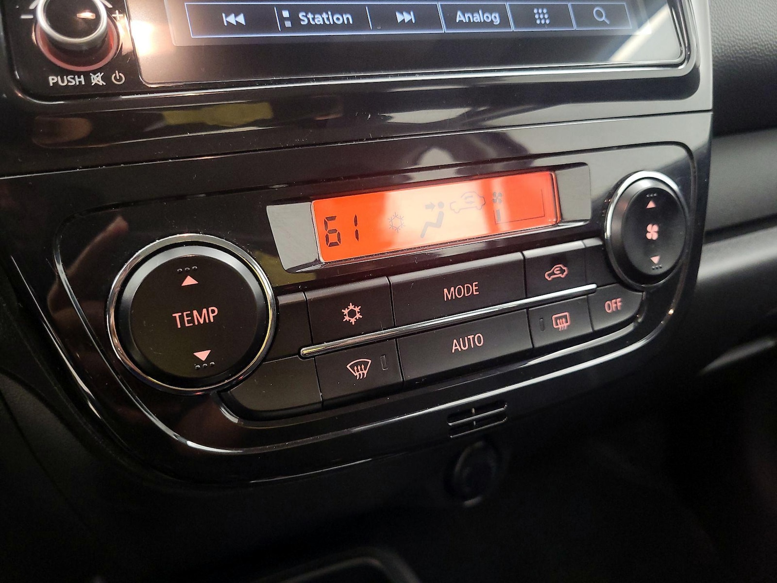 2024 Mitsubishi Mirage ES - Photo 15