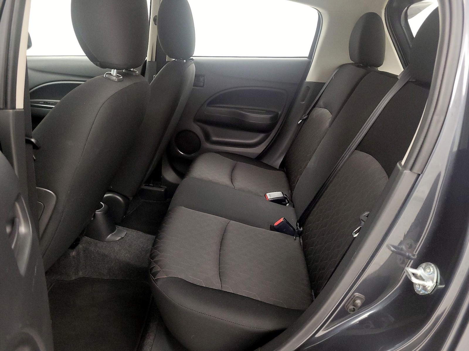 2024 Mitsubishi Mirage ES - Photo 18