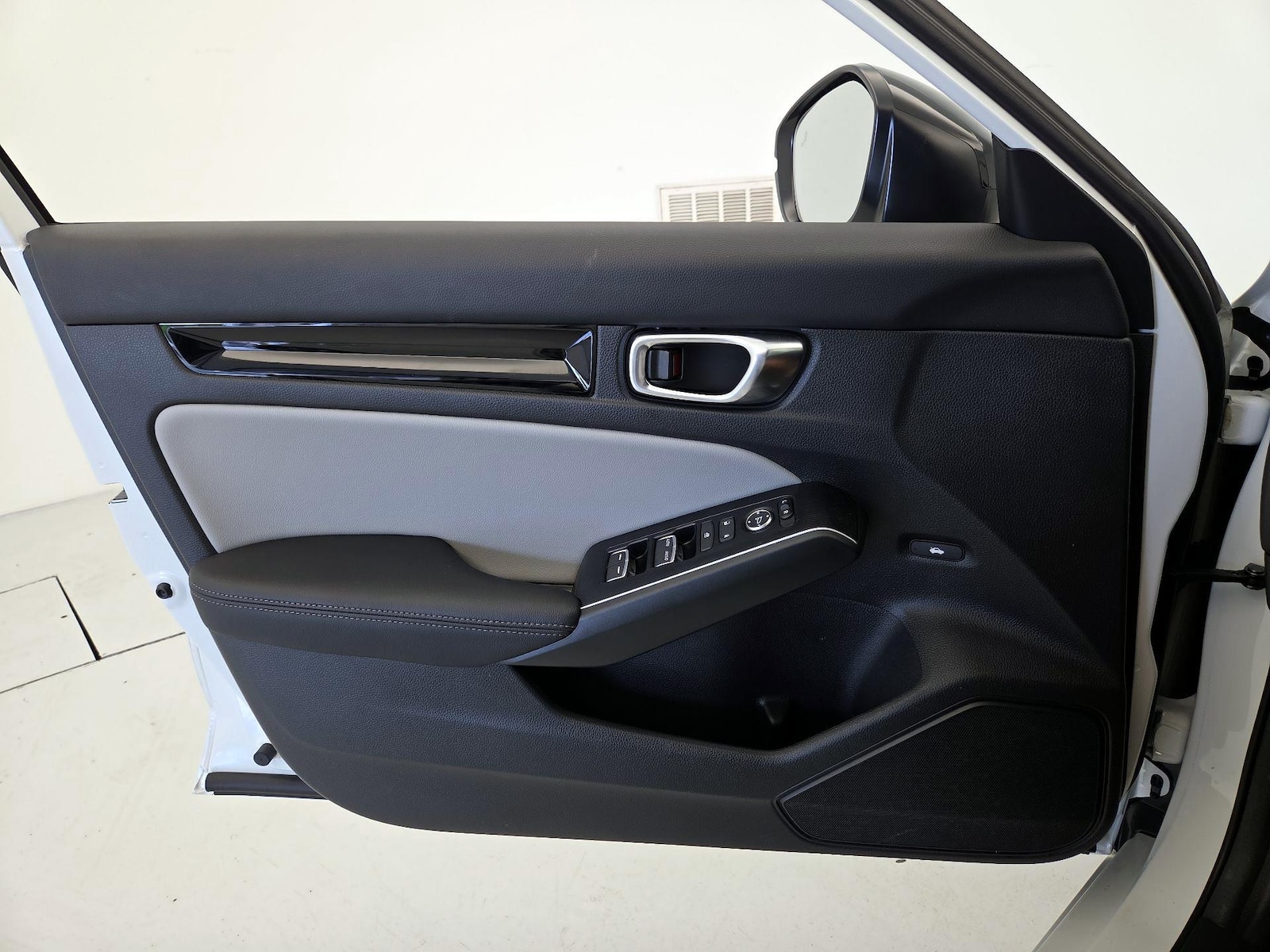 2025 Honda Civic Sport Touring - Photo 13